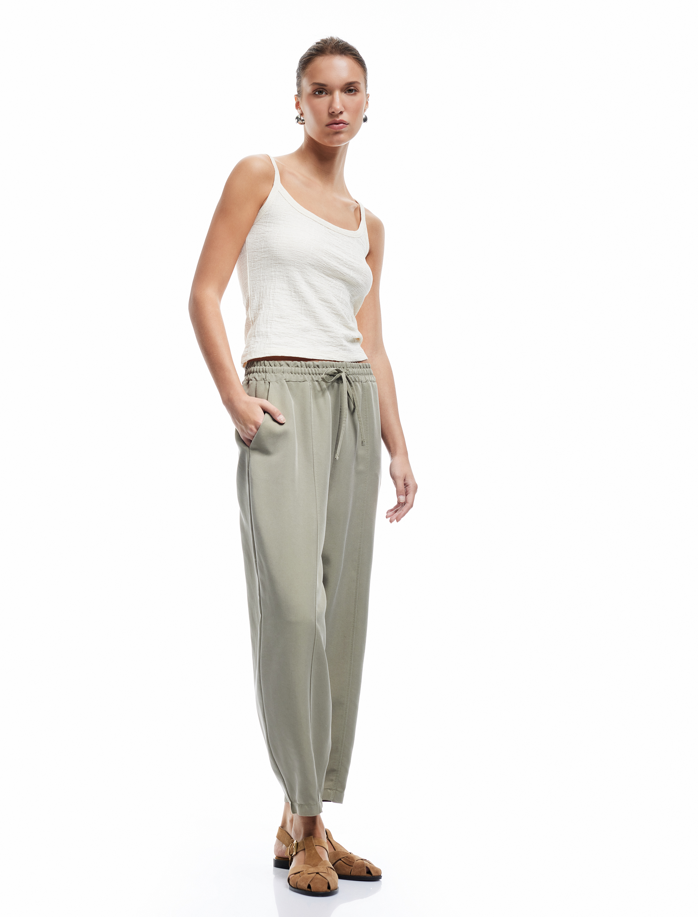   Modal Kumaş Beli Lastikli Bağlamalı Cepli Balon Fit Pantolon