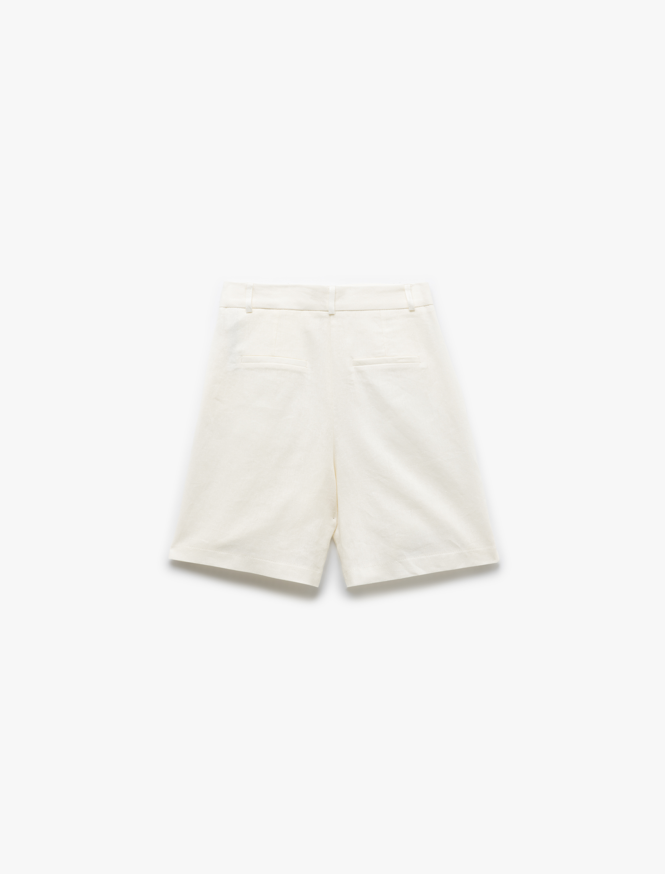   Viskon Karışımlı Kumaş Regular Fit Pile Detaylı Cepli Mini Şort