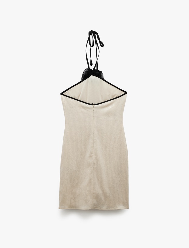 Mini Bağlamalı Yaka Gül Detaylı Bodycon Payetli Elbise_4