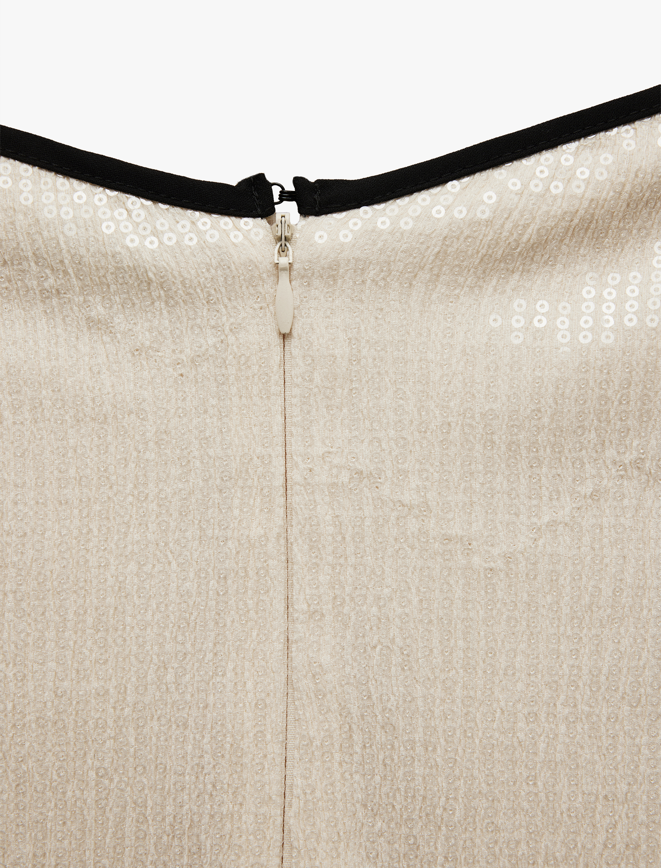   Mini Bağlamalı Yaka Gül Detaylı Bodycon Payetli Elbise