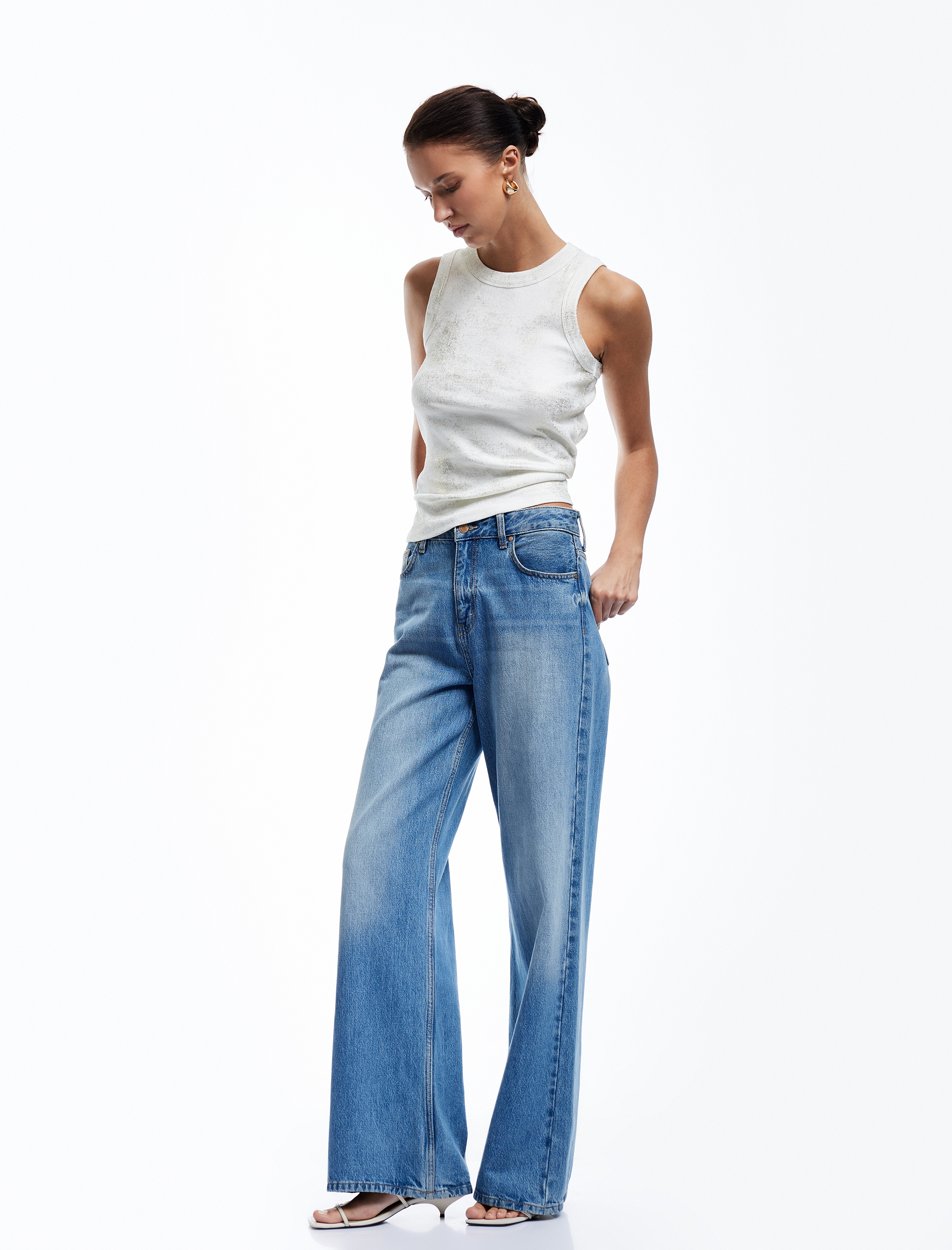   Pamuklu Kolsuz Slim Fit Metalik Baskılı Halter Yaka Atlet