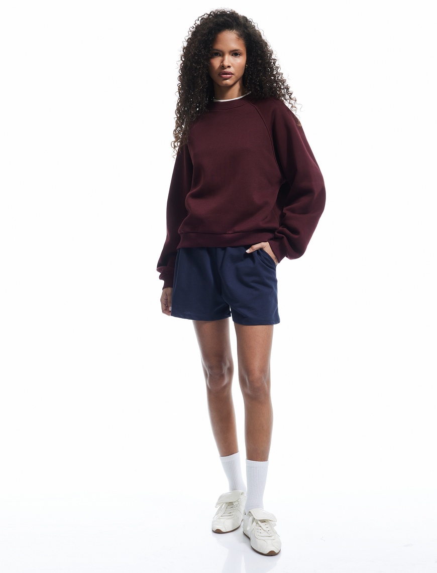   Üç İplik Şardonlu Dikiş Detaylı Bisiklet Yaka Oversize Sweatshirt