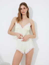 Rahat Kalıp Dantel Detaylı Mini Saten Şort Pijama Altı