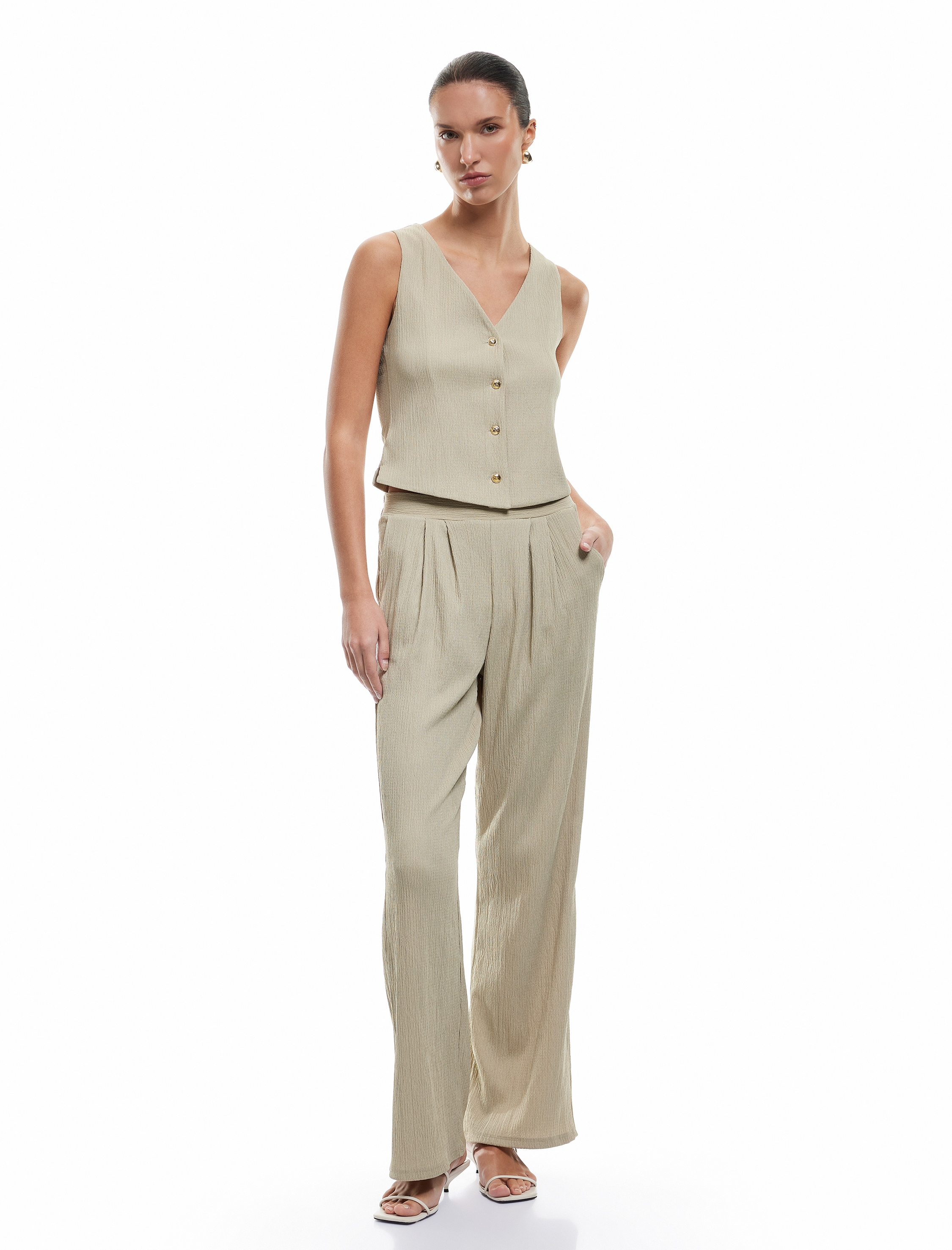 Regular Fit Cepli Pile Detaylı Geniş Paça Kumaş Pantolon