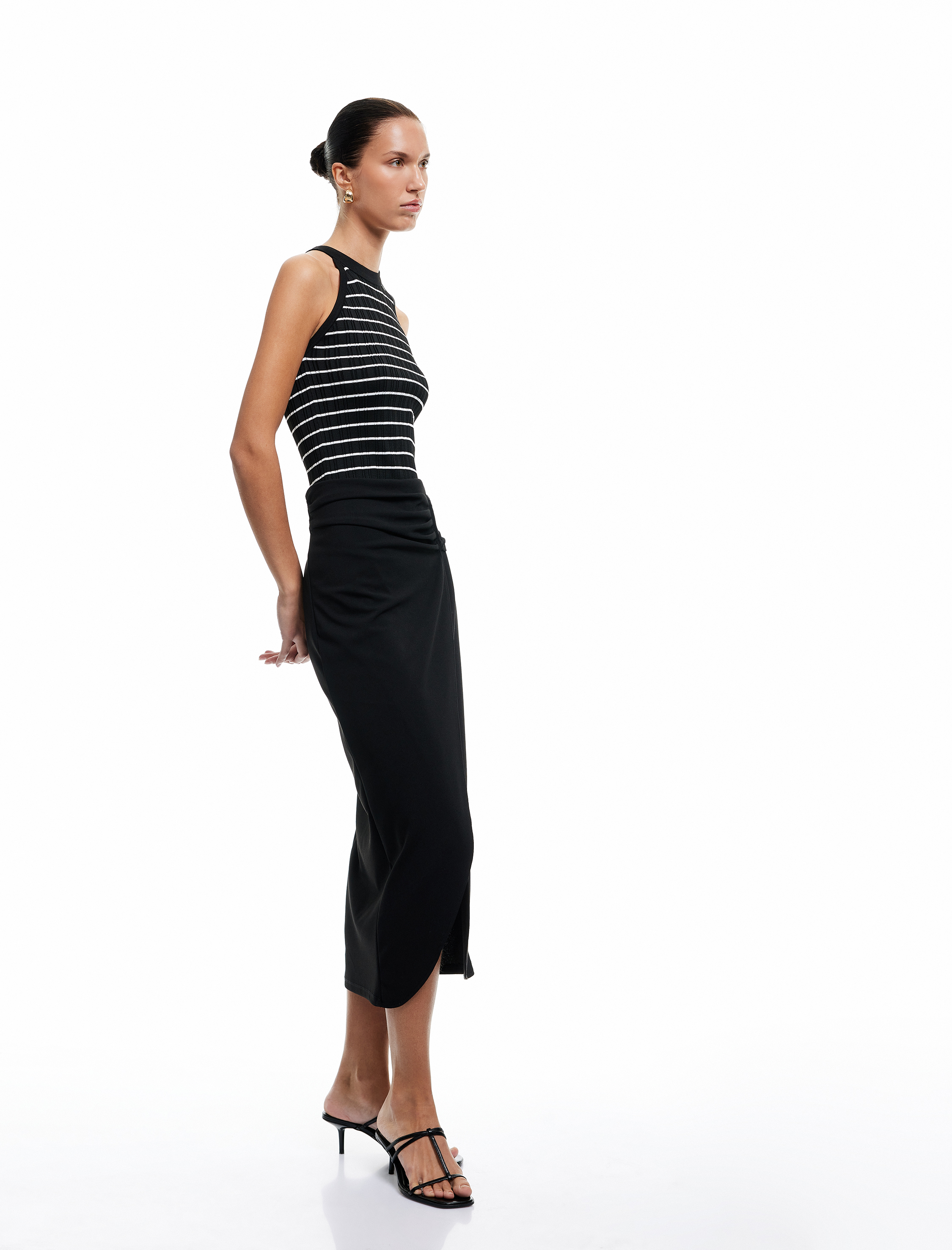   Krep Scuba Kumaş Drape Detaylı Midi Boy Kruvaze Etek