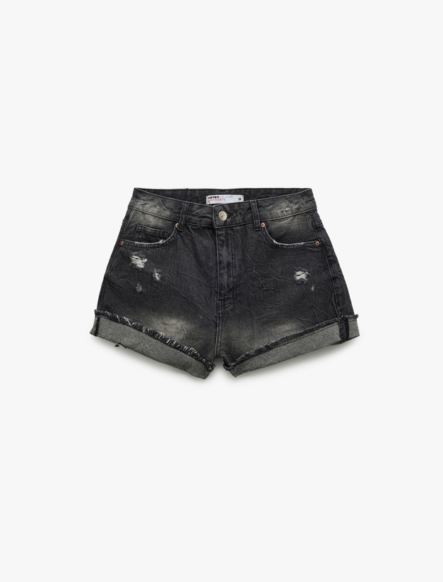 Pamuklu Rahat Kalıp Katlı Paça Yırtık Denim Şort_3