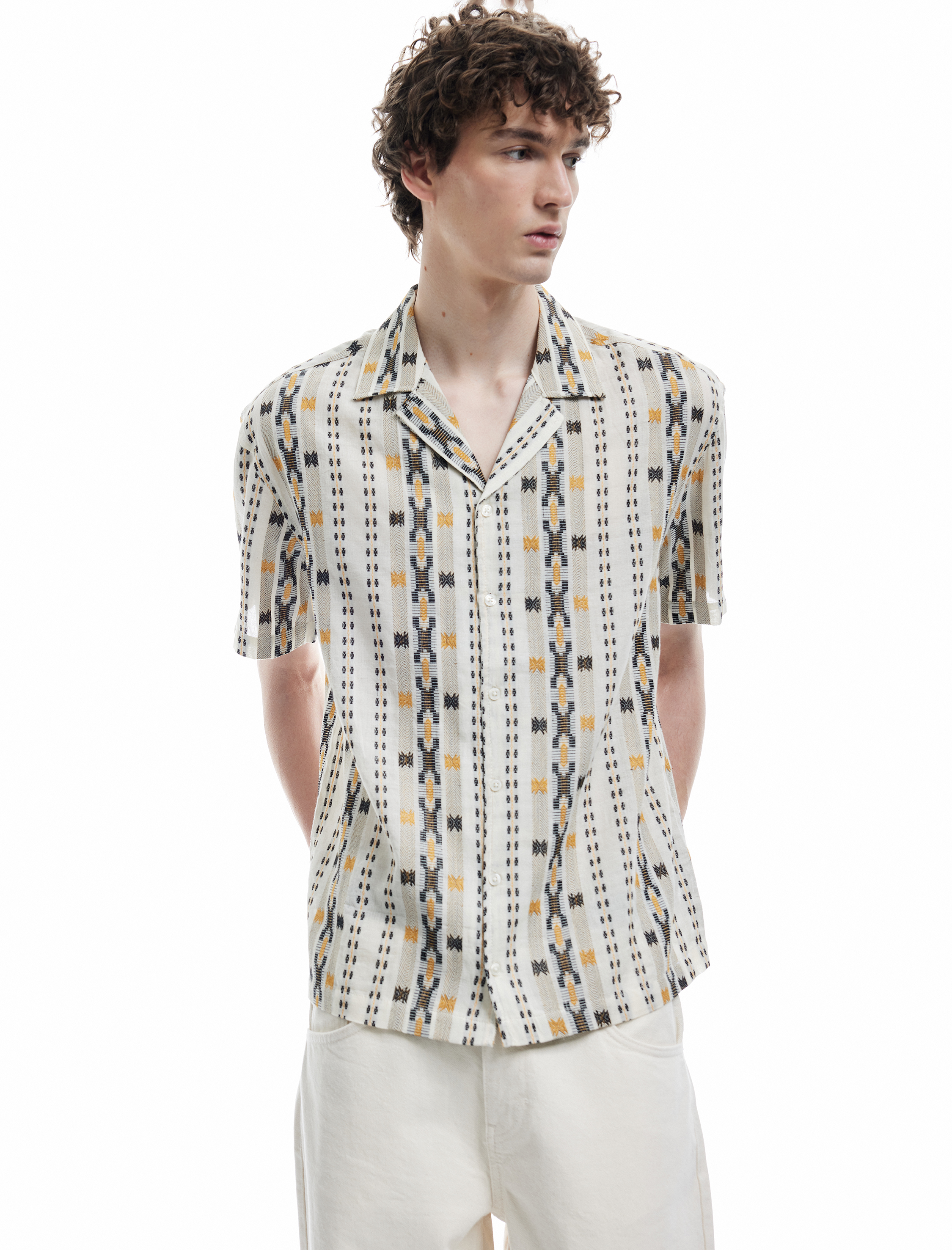   Kısa Kollu Gömlek Yaka Pamuklu Desenli Gömlek