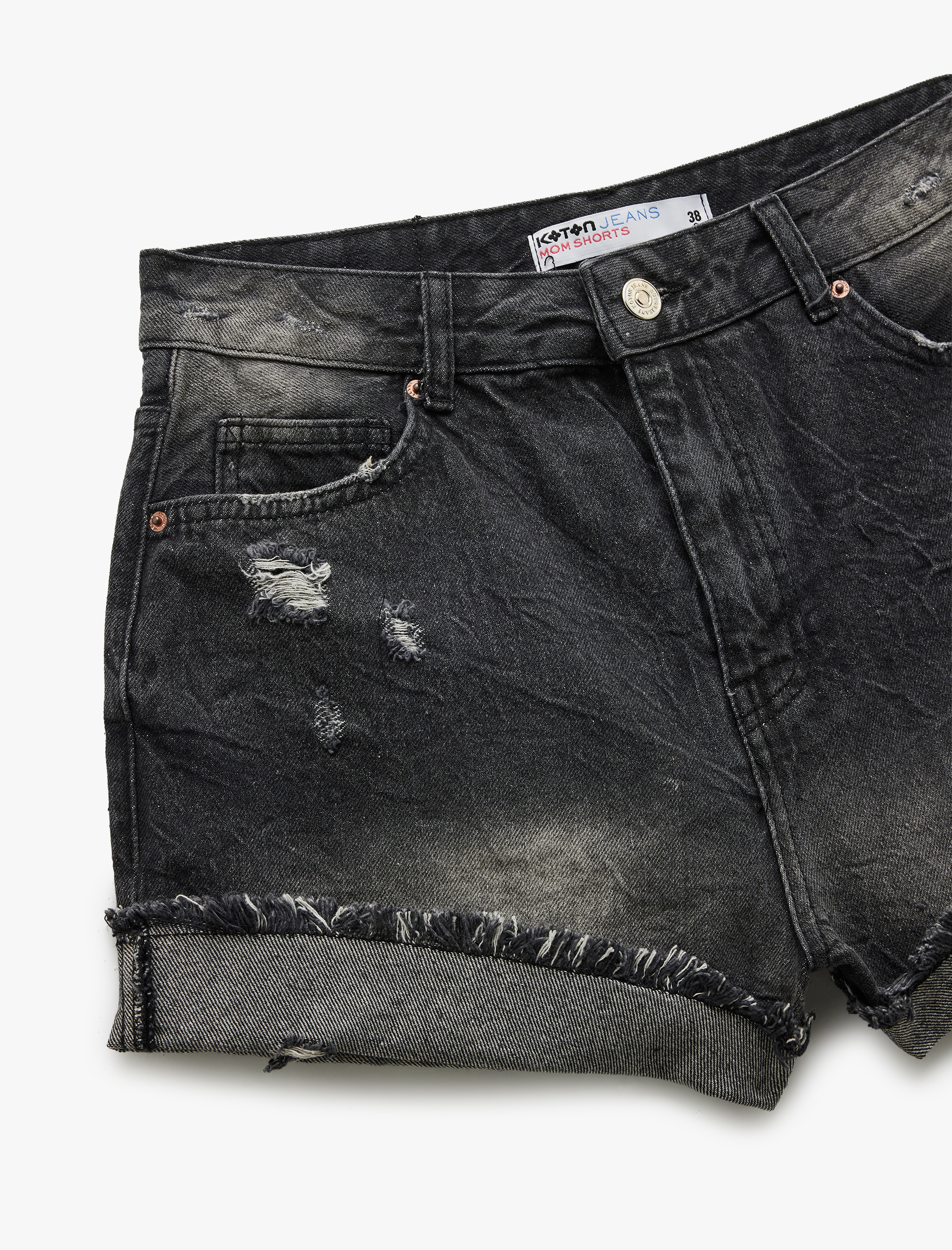   Pamuklu Rahat Kalıp Katlı Paça Yırtık Denim Şort