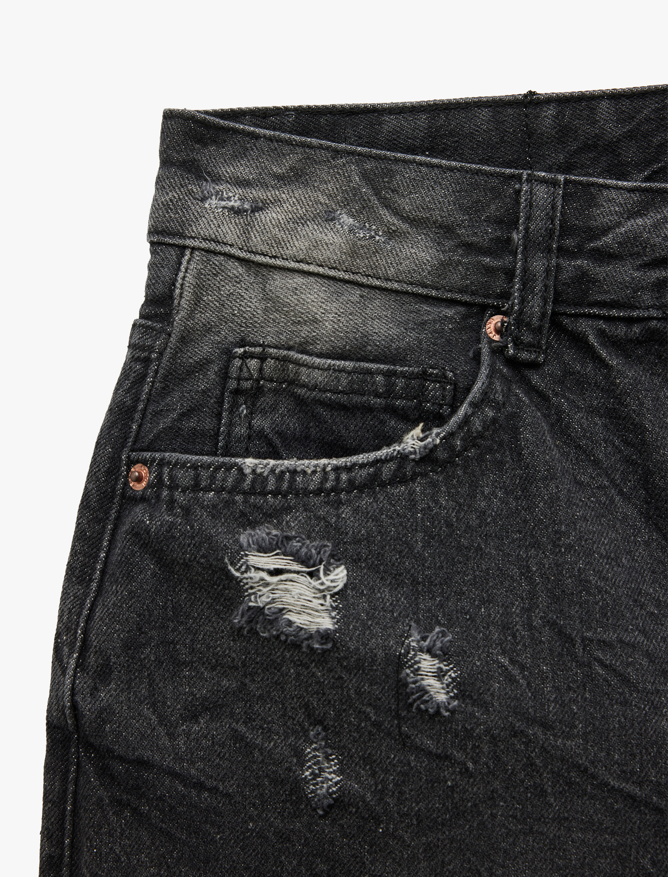   Pamuklu Rahat Kalıp Katlı Paça Yırtık Denim Şort