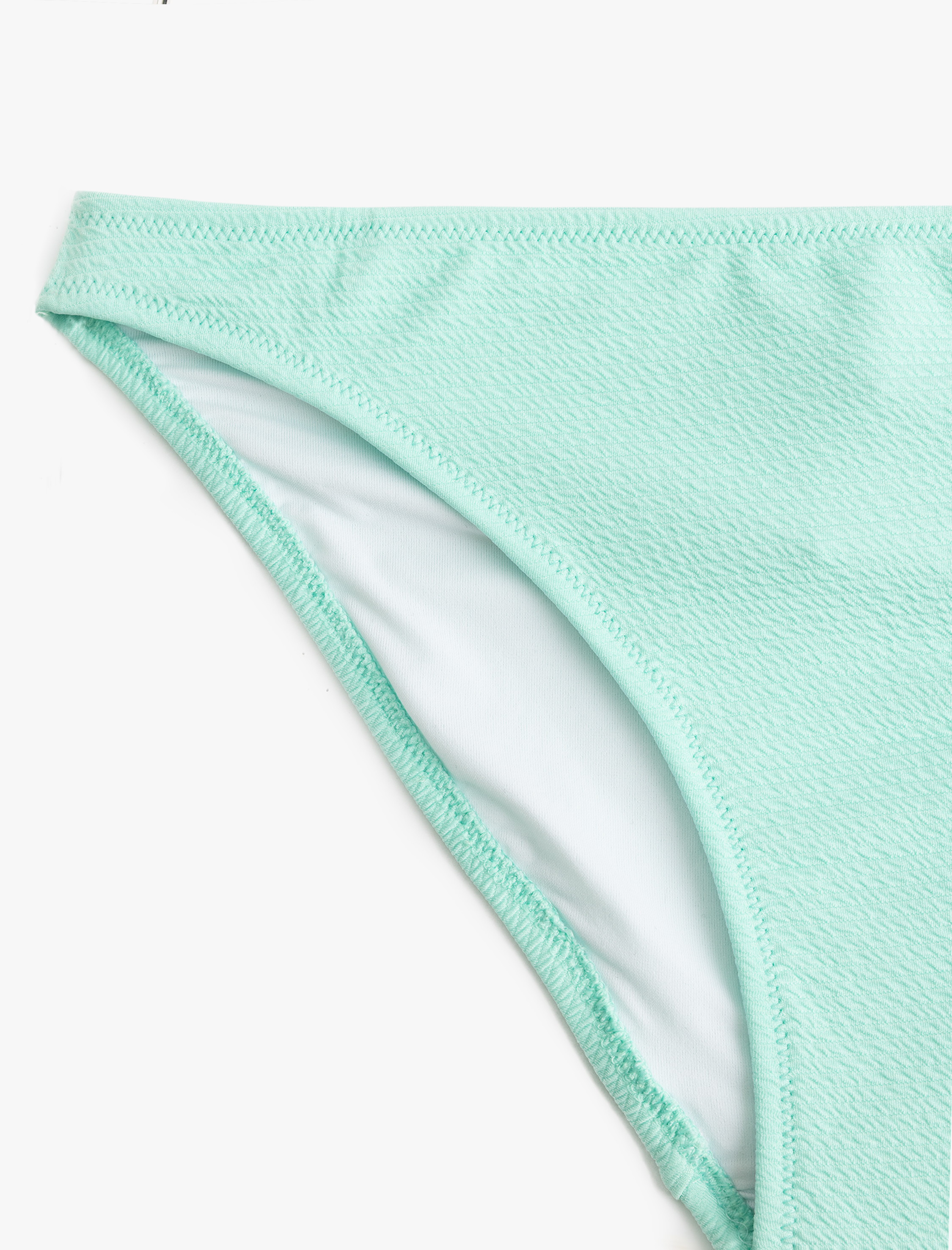   Dokulu Klasik Bikini Altı