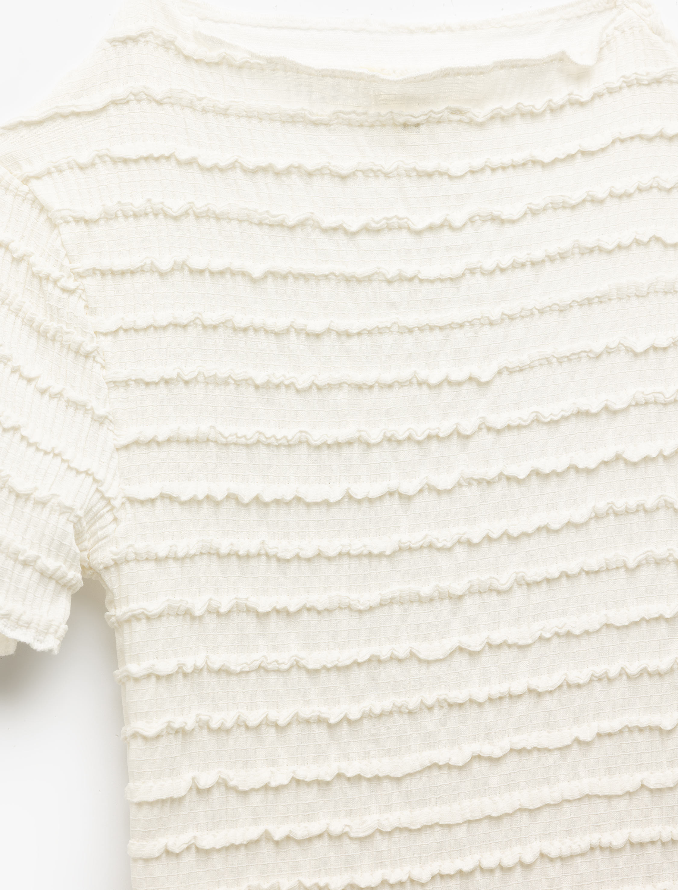   Bürümcük Kumaş Dokulu Hafif Dik Yaka Kısa Kollu Tişört