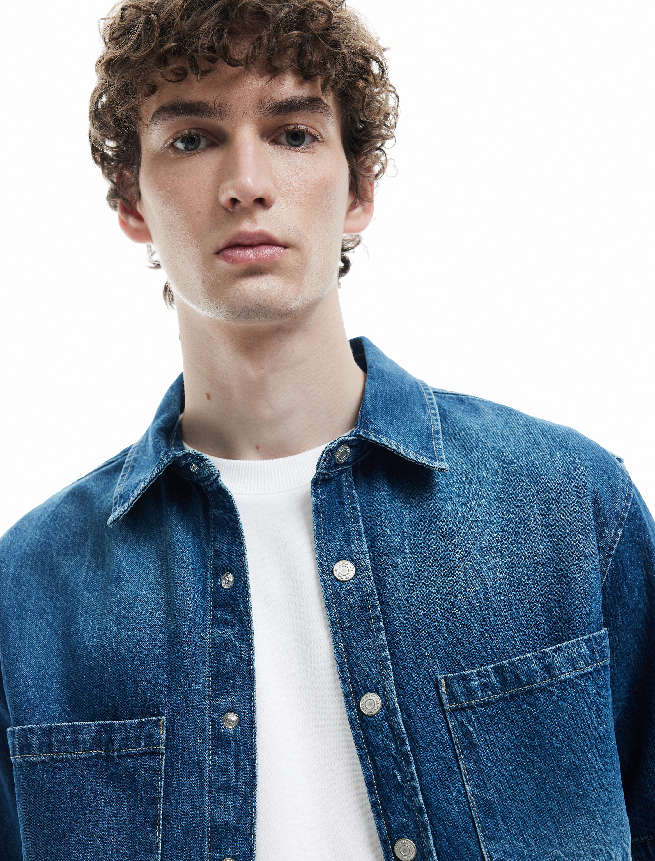   Pamuklu Cepli Kısa Kollu Oversize Denim Gömlek Ceket