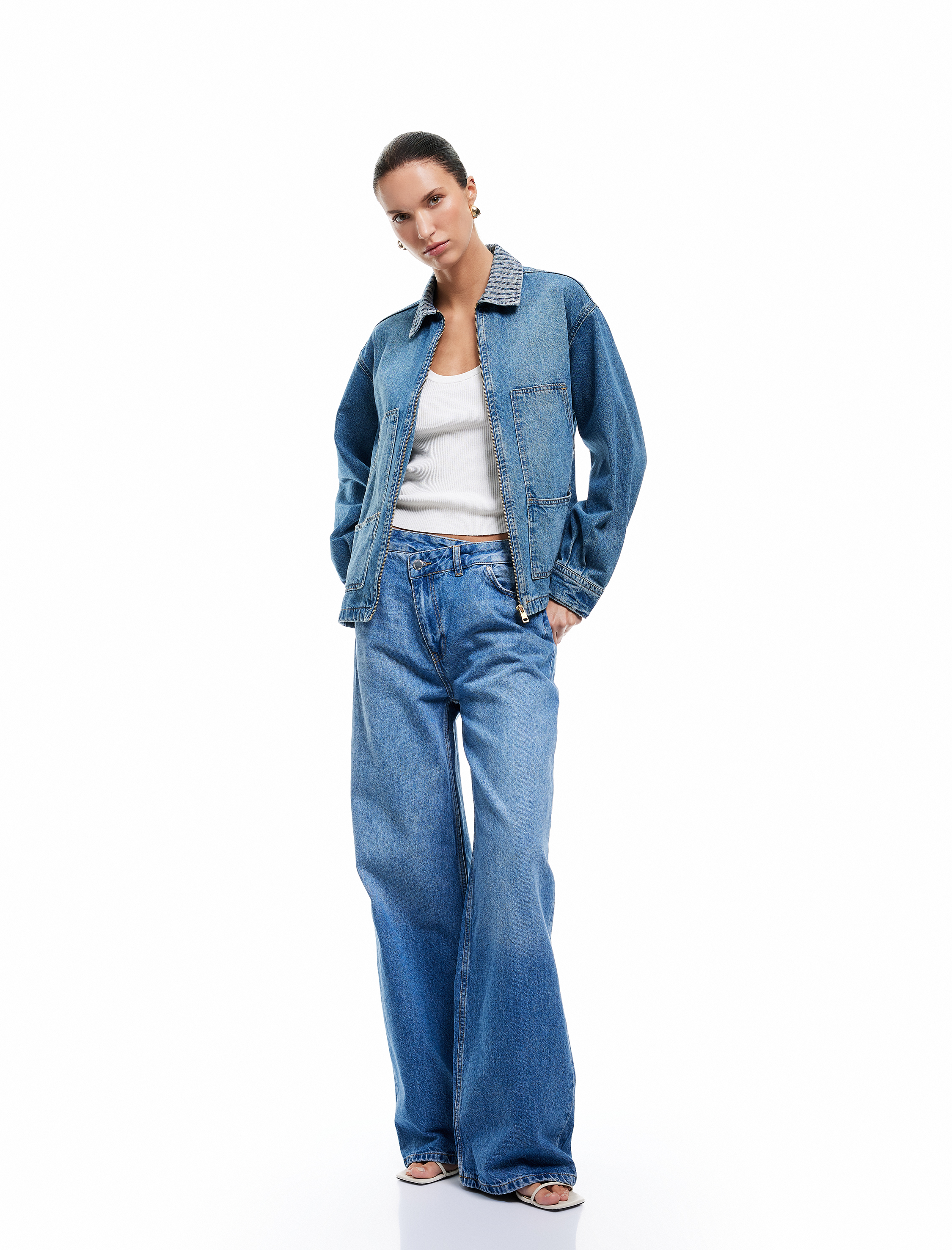 Koton Kadın Bol Paça Cepli Düğmeli Jean Pantolon - Loose Straight Fit Jean -1
