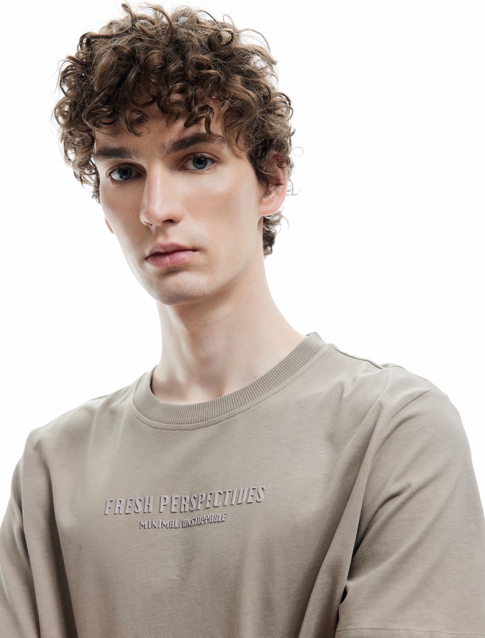  Pamuklu Baskılı Kısa Kollu Bisiklet Yaka Tişört