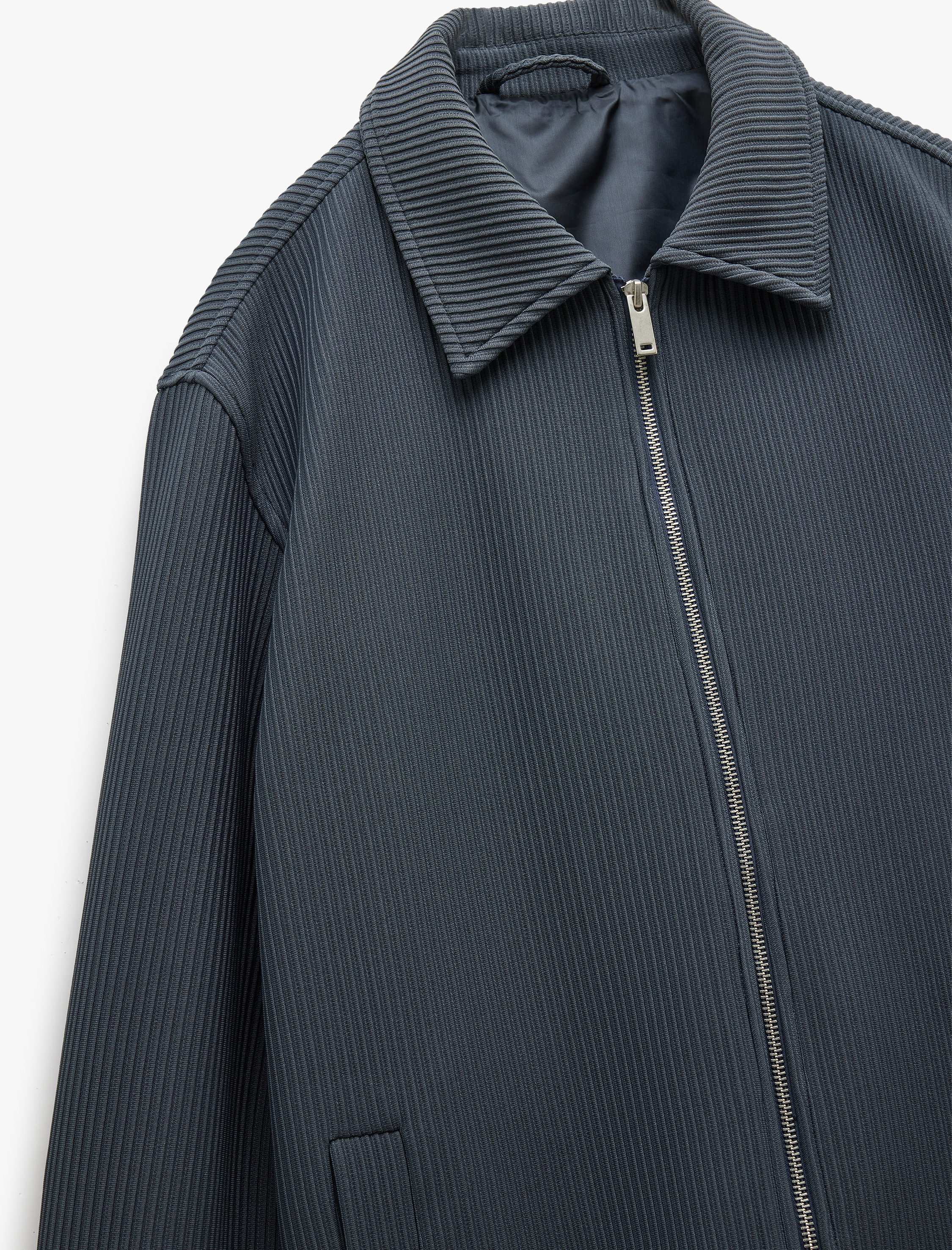   Uzun Kollu Gömlek Yaka Fermuarlı Spor Ceket