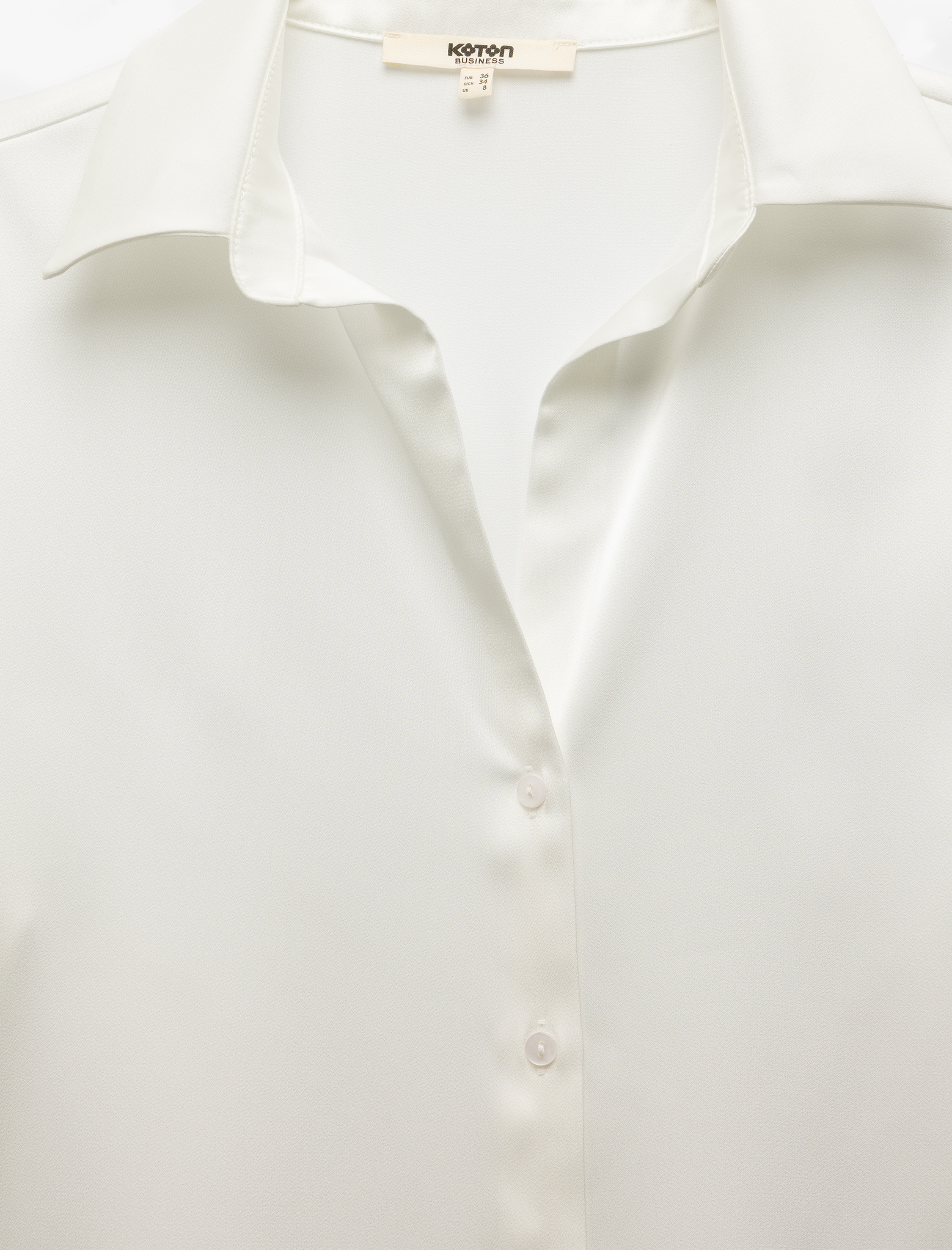   Rahat Kalıp Klasik Yaka Uzun Kollu Saten Gömlek