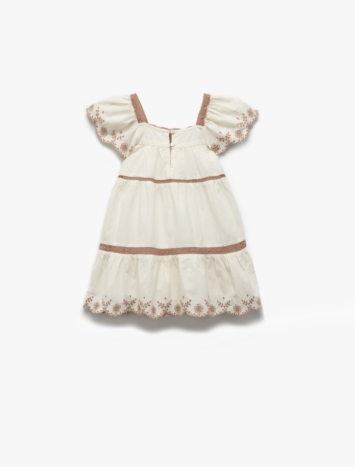 Kız Bebek Pamuklu Kare Yaka Kısa Kollu Brodeli İşlemeli Elbise