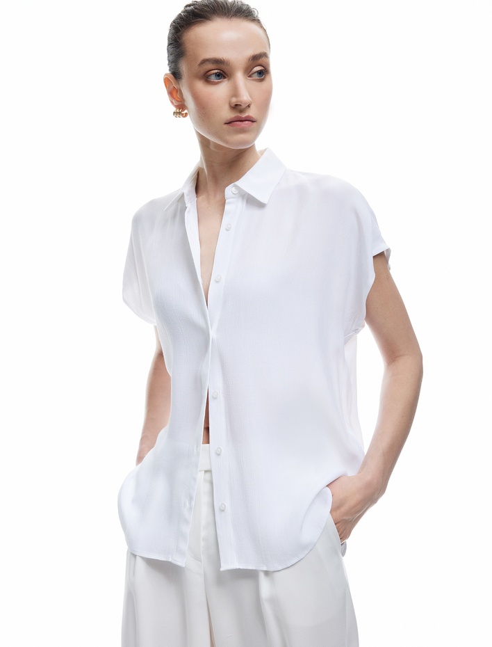  Viskon Klasik Yaka Kolsuz Gömlek