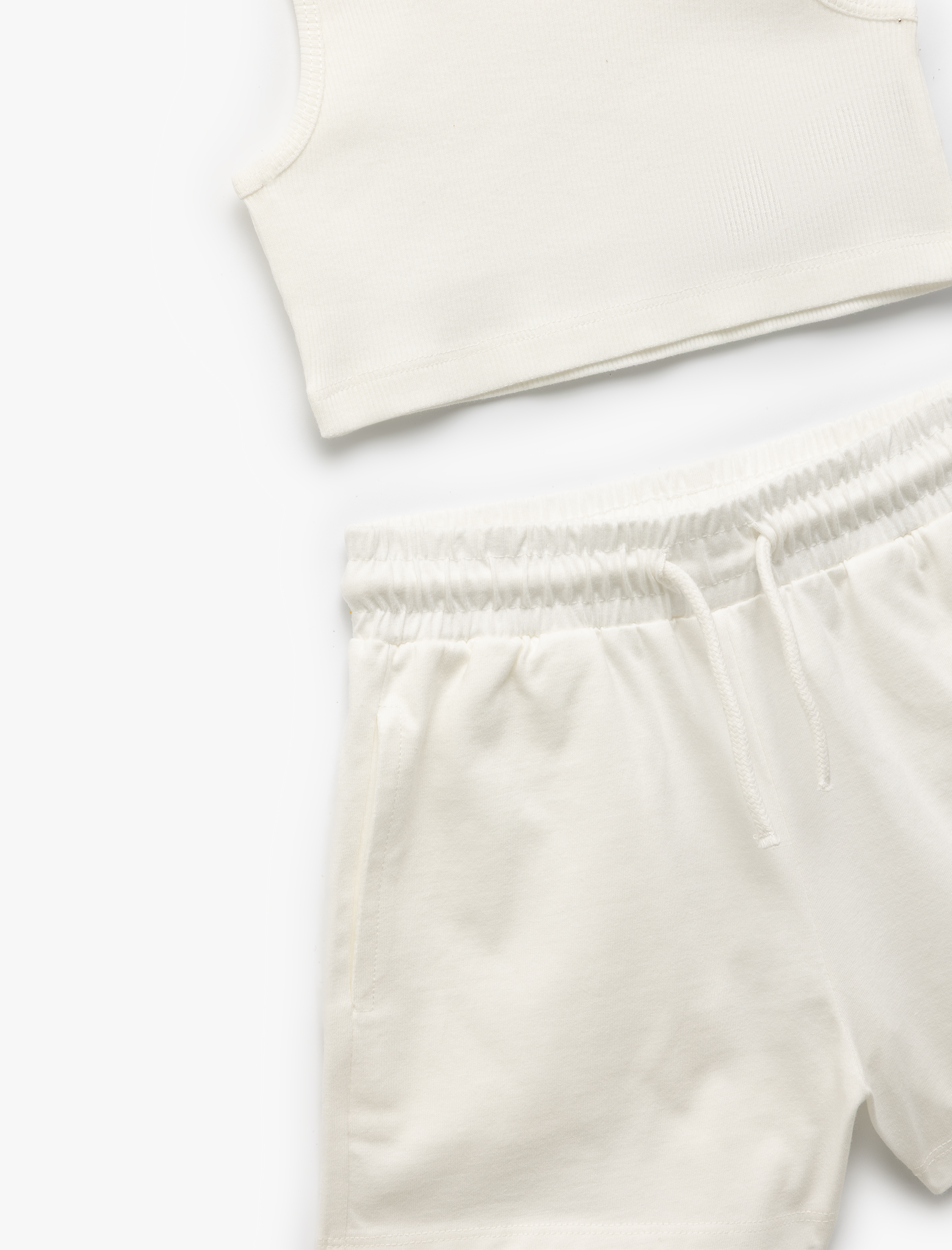  Kız Çocuk Pamuklu Kolsuz Crop Üst ve Beli Bağlamalı Şort Seti