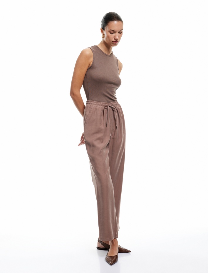  Beli Lastikli  Bağlama Detaylı Cepli Bol Paça Viskon Pantolon