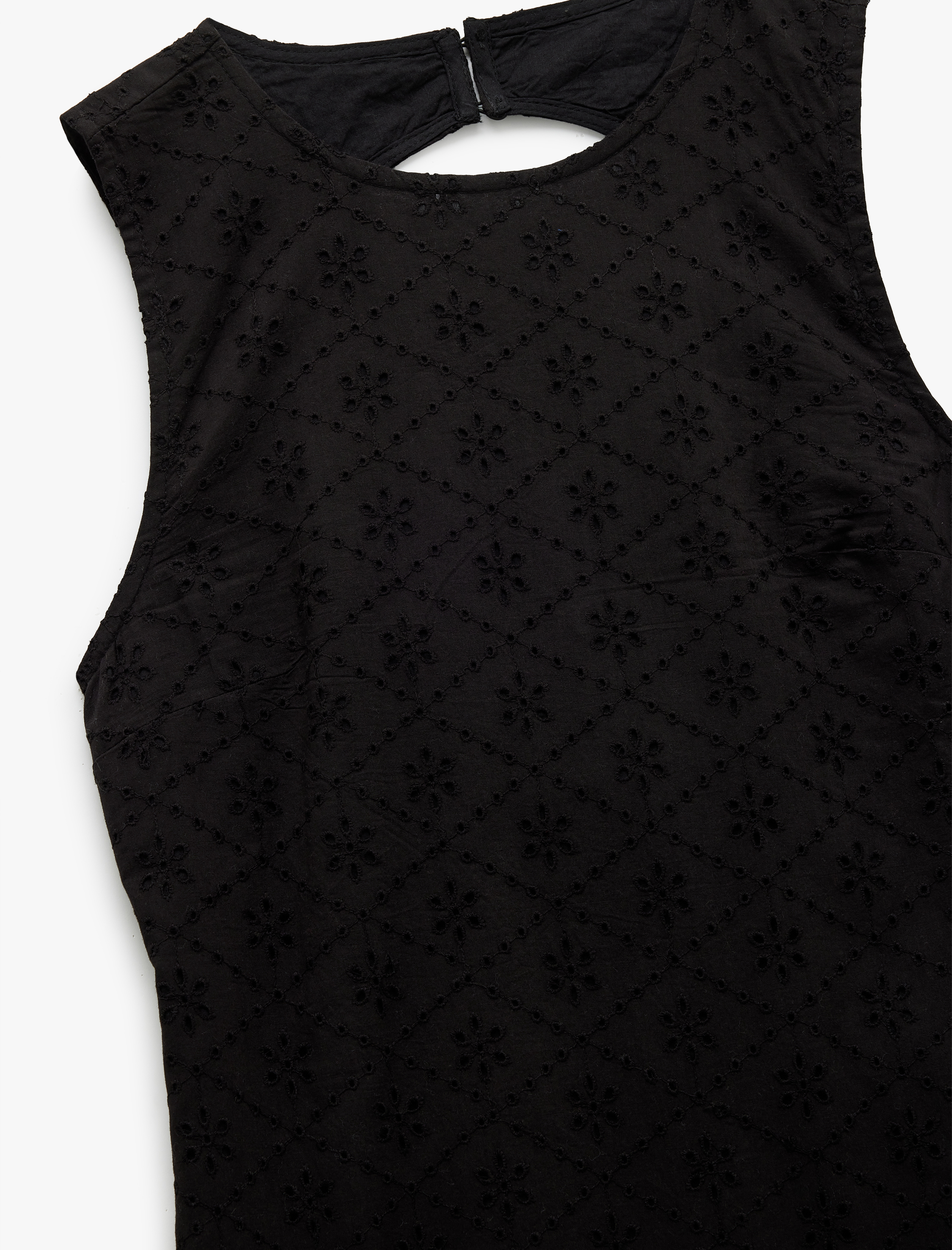   Astarlı Pamuklu Brodeli Fisto Detaylı Kolsuz Bisiklet Yaka Mini Elbise