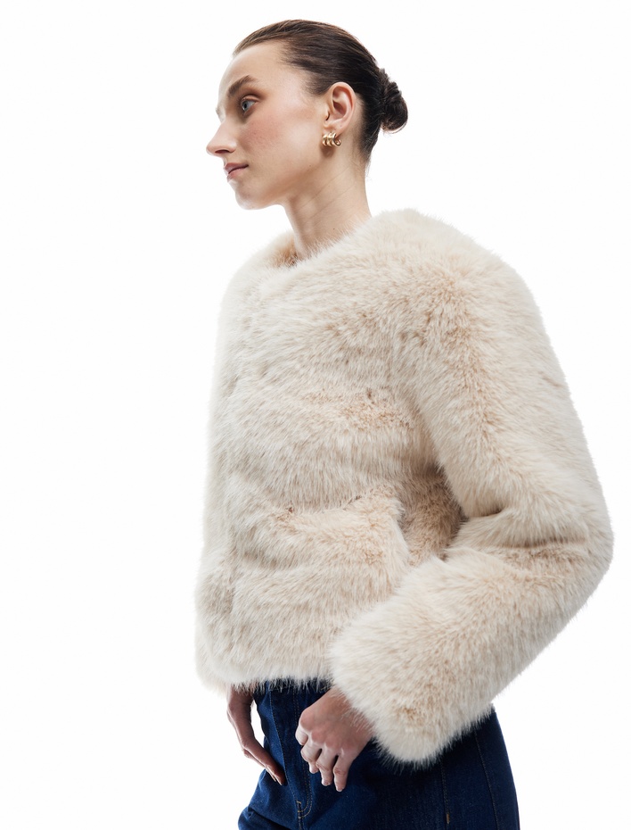  Koton X Melis Ağazat - Suni Kürk Mont Crop Uzun Kollu Bisiklet Yaka