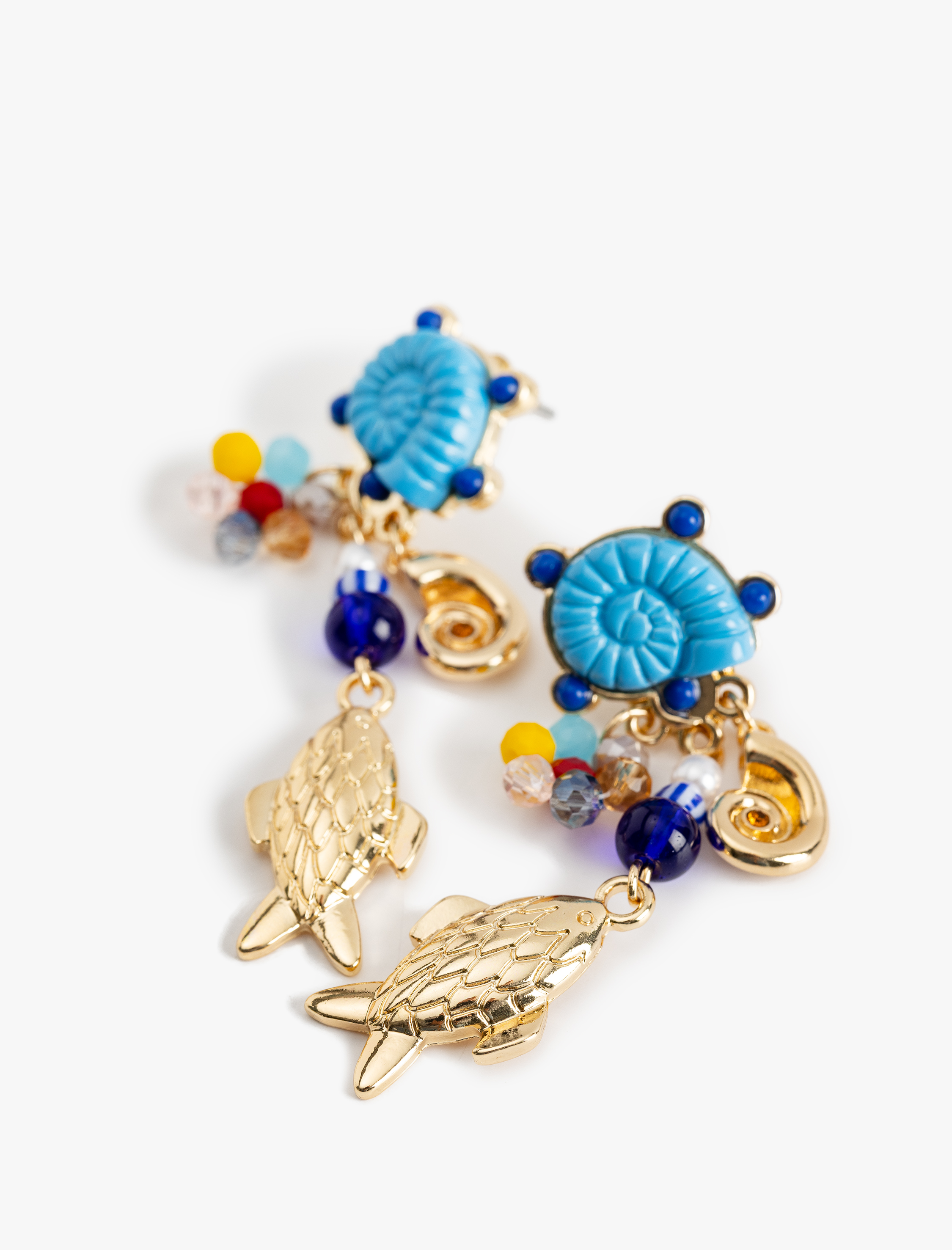  Kadın Sallantılı Çok Renkli Balık Charm Detaylı Küpe