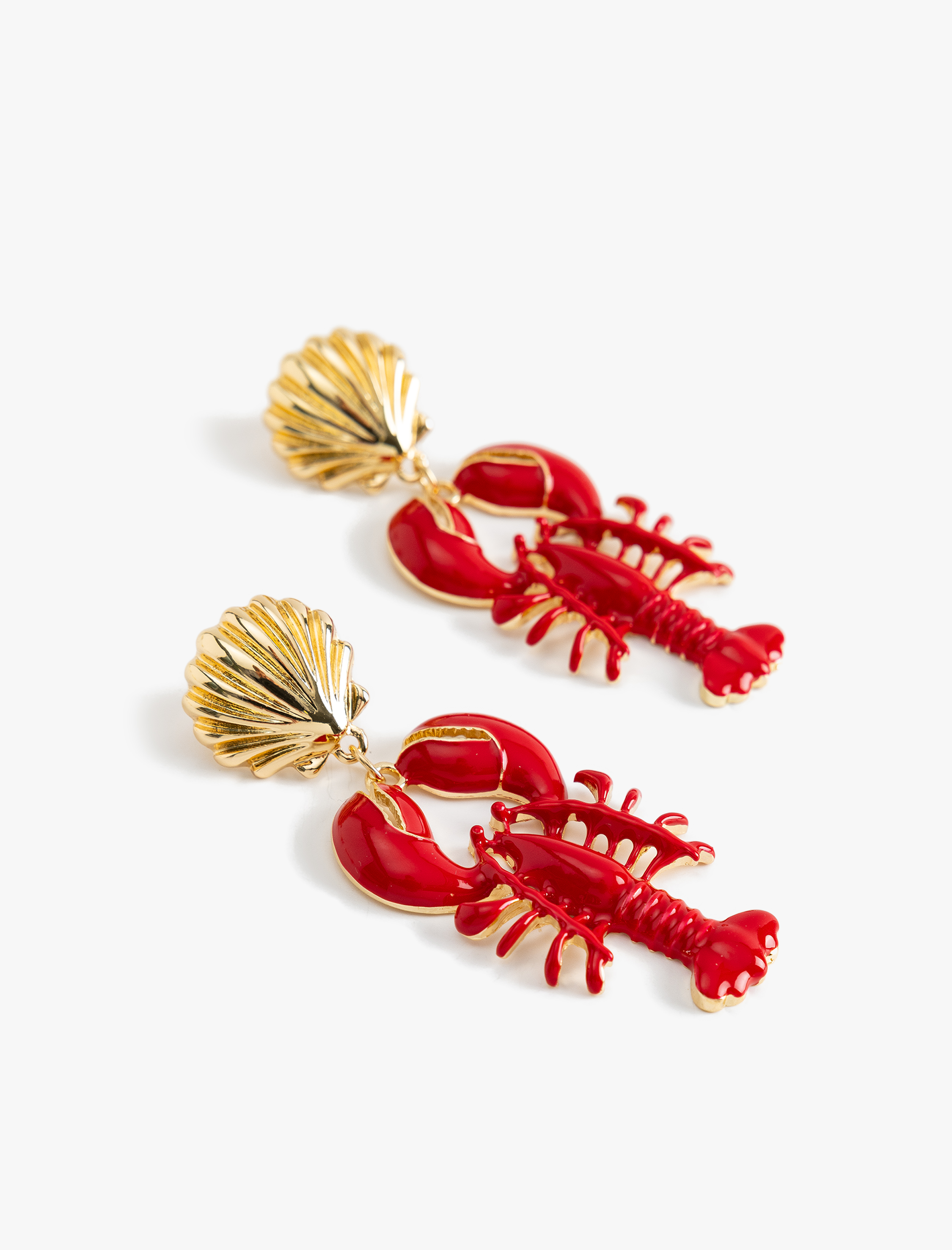  Kadın Büyük Boy Sallantılı Charm Detaylı Istakoz Küpe