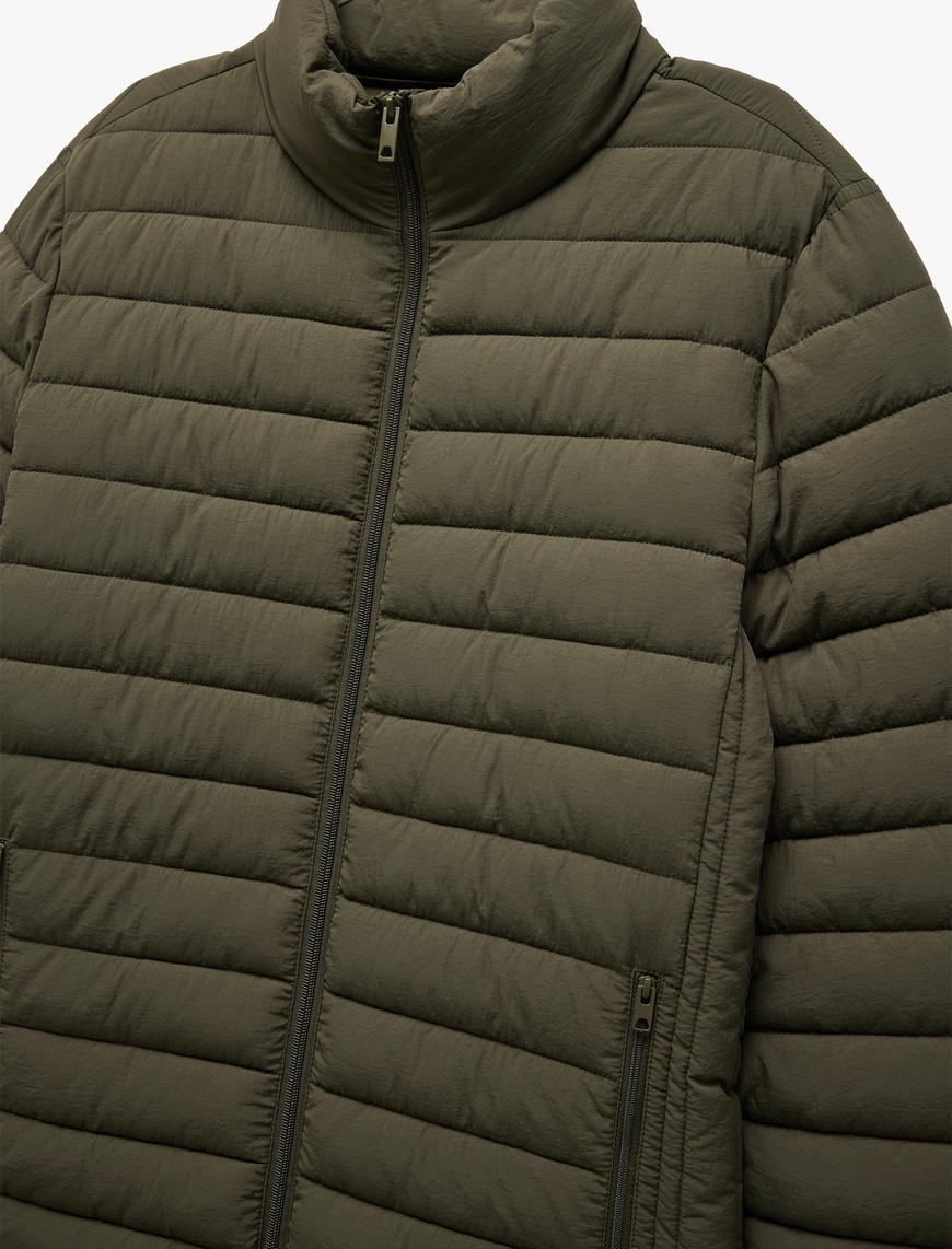   Fermuarlı Cepli Dik Yaka Basic Şişme Mont