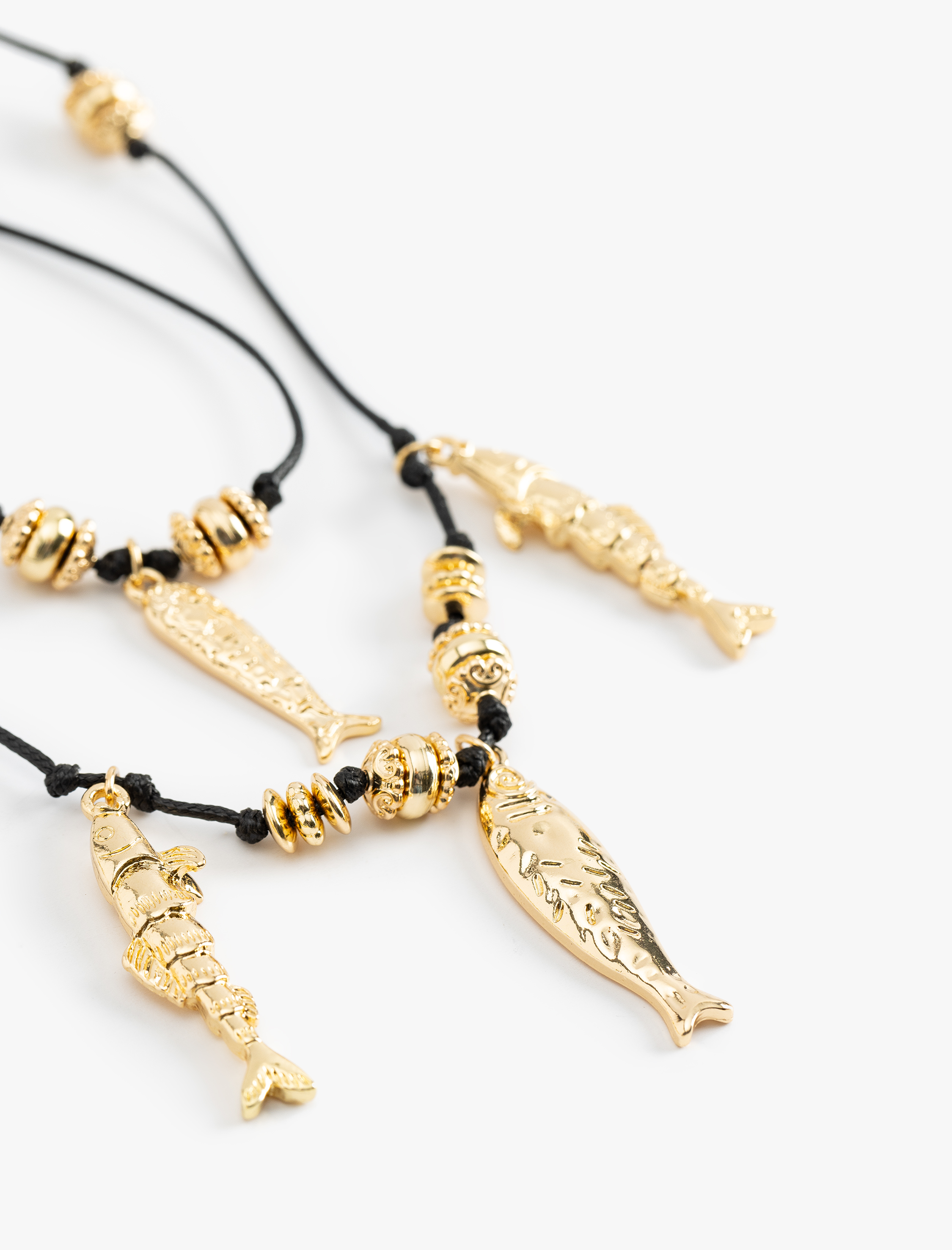  Kadın Charm Detaylı Çift Sıra Balıklı Kolye