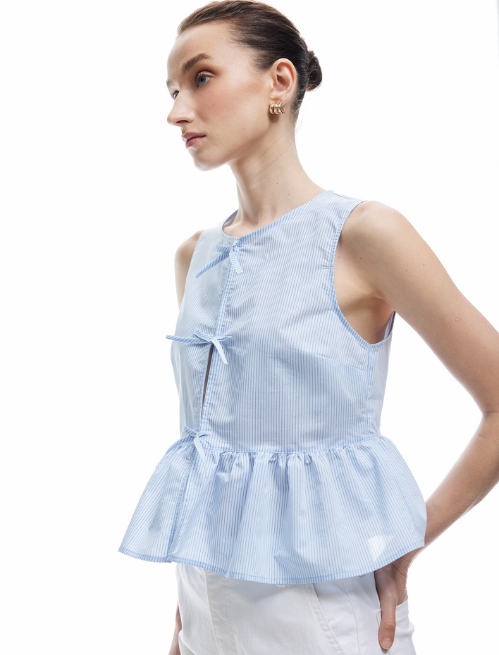  Pamuklu Kolsuz Önden Bağlama Detaylı Peplum Bluz