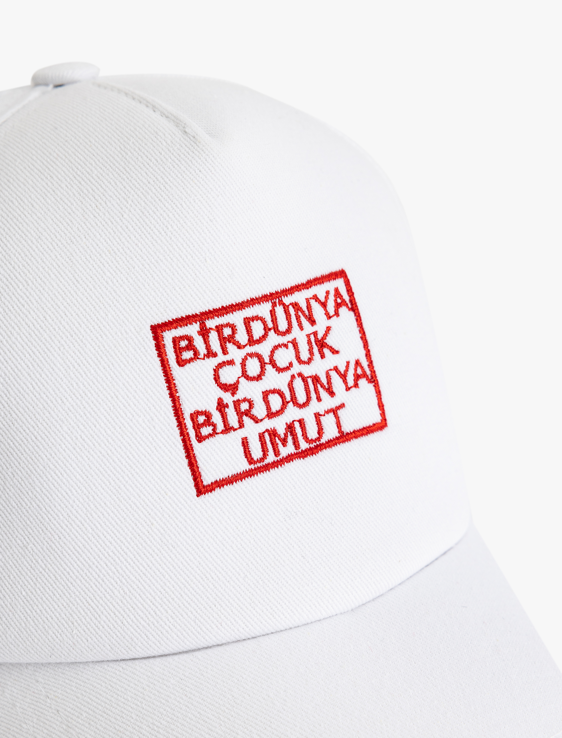  Kız Çocuk Pamuklu Nakış Detaylı Kep Şapka