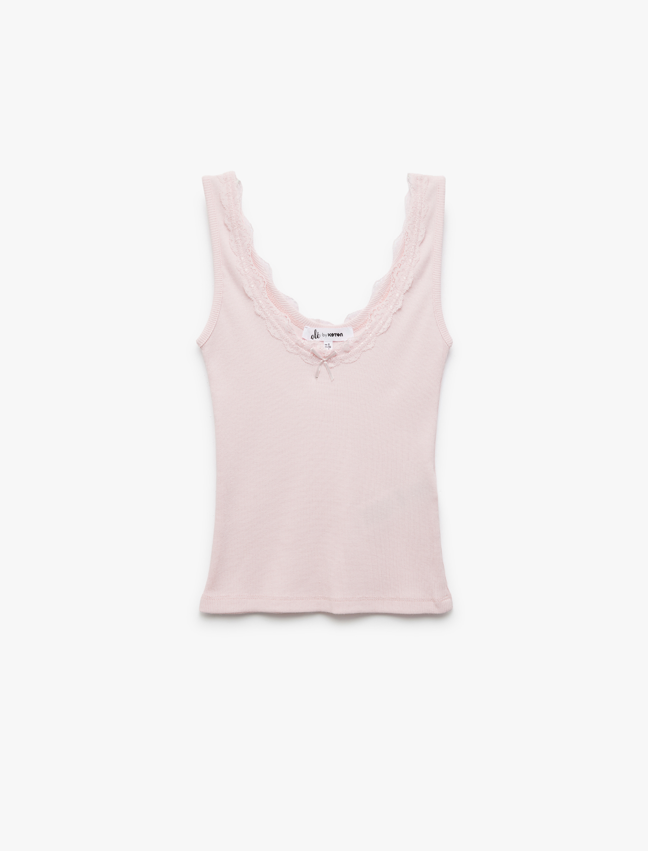   Dantel Detaylı Fiyonklu U Yaka Kolsuz Slim Fit Bluz