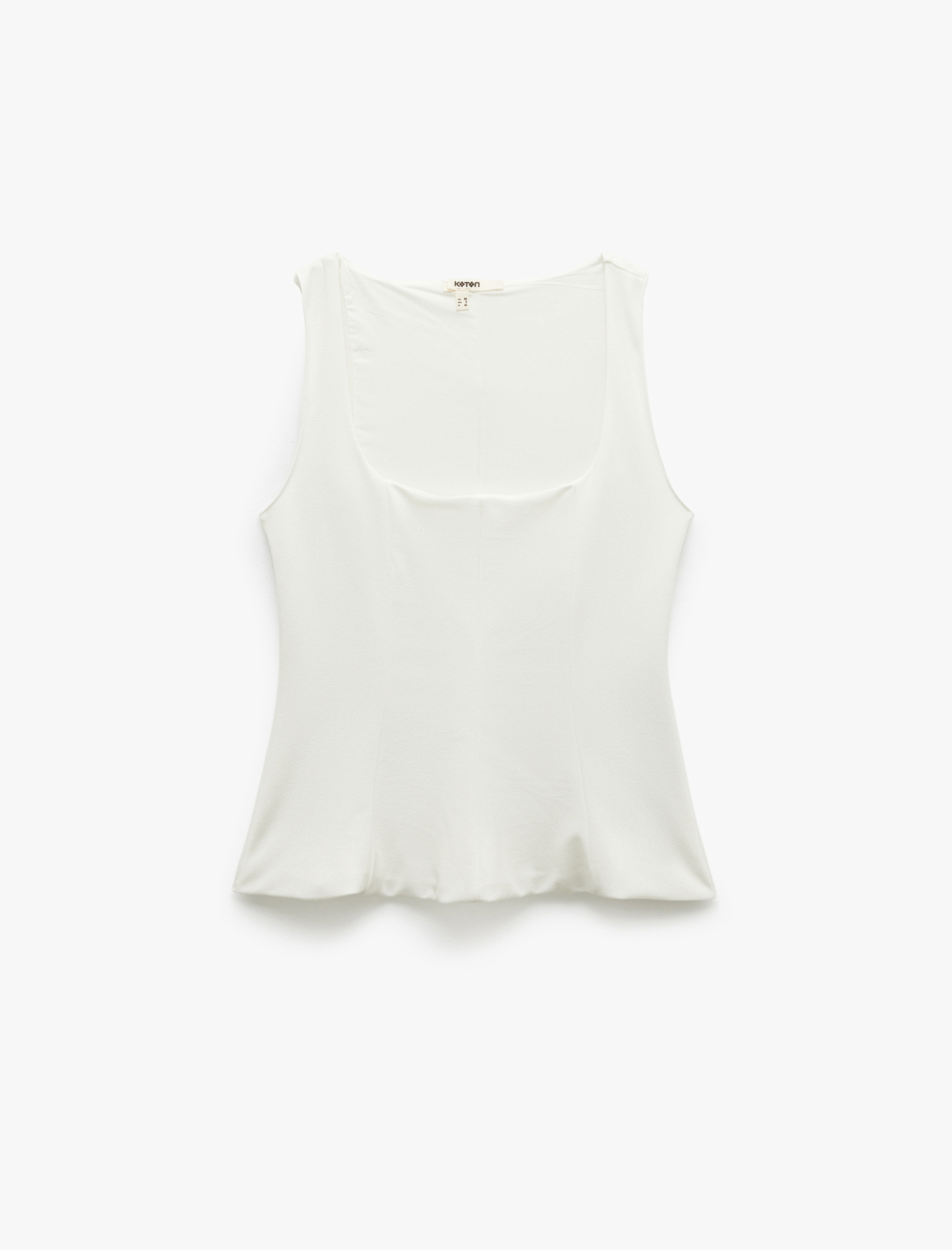   Krep Scuba Kumaş Kare Yaka Kolsuz Peplum Bluz