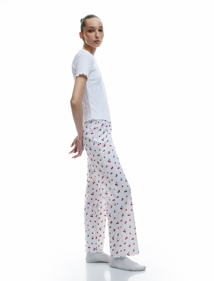  Kısa Kollu Bisiklet Yaka Kiraz Desenli Pijama Takımı