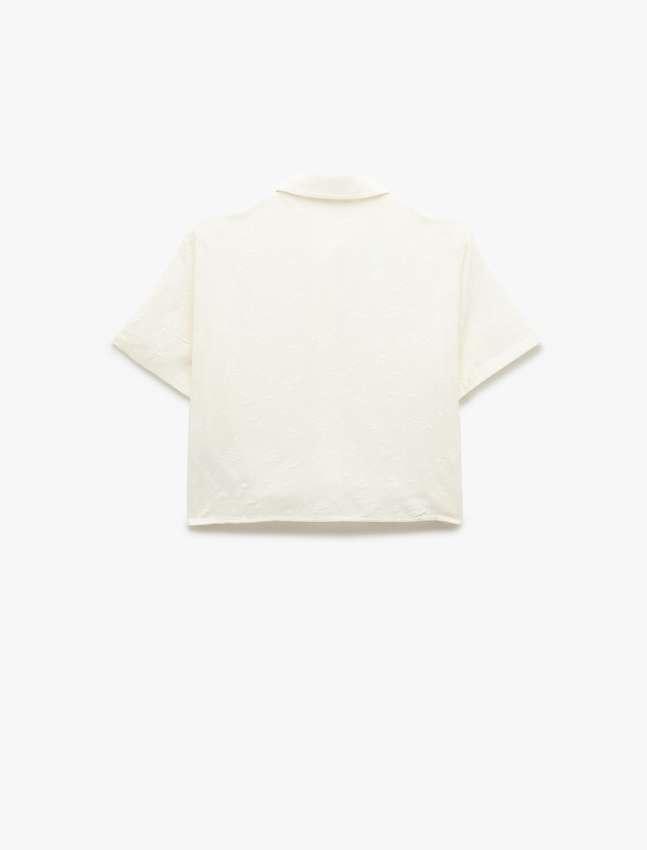  Kısa Kollu Klasik Yaka Cep Detaylı Düğmeli Keten Karışımlı Gömlek