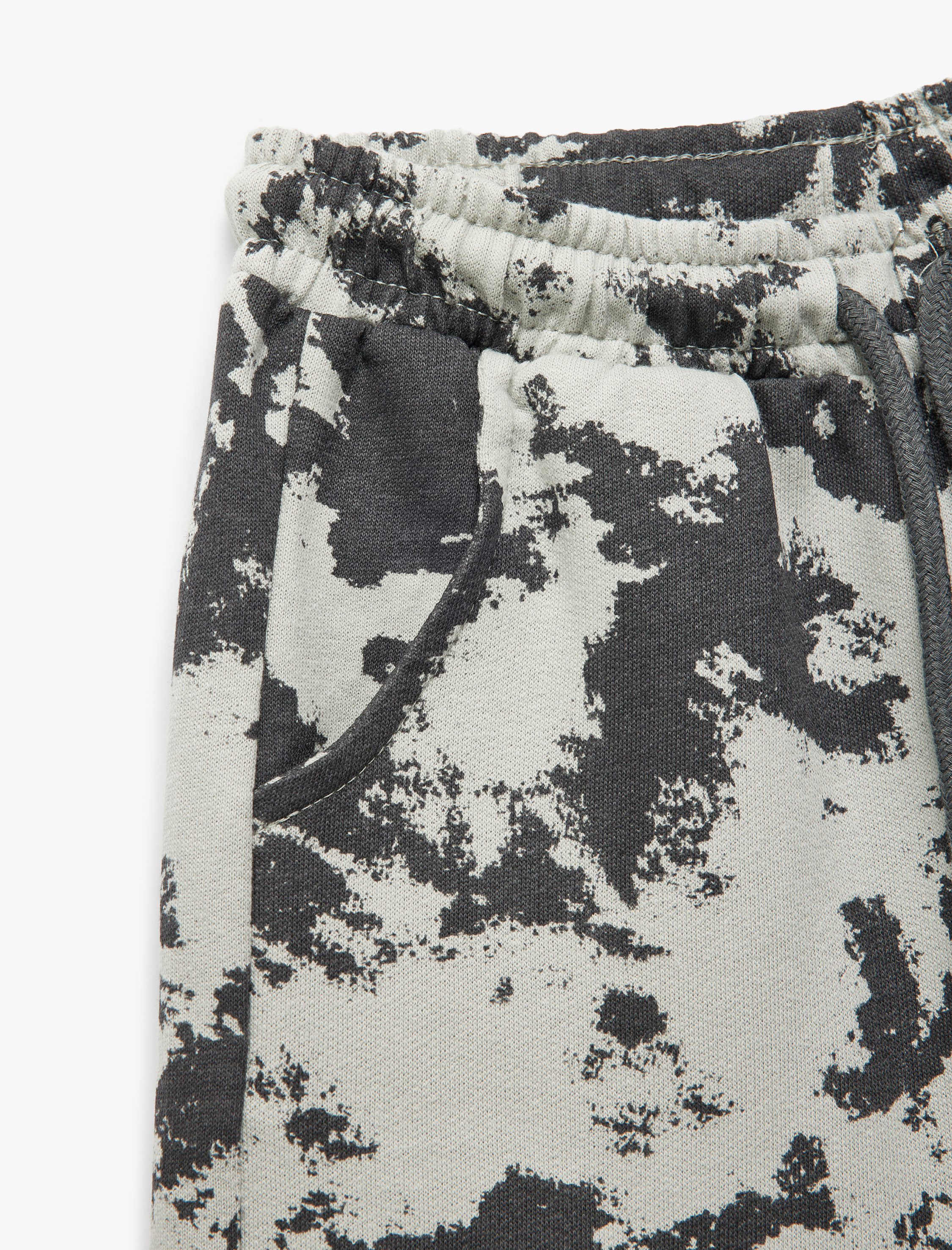  Erkek Çocuk Beli Lastikli Desenli Cepli Pamuklu Şort