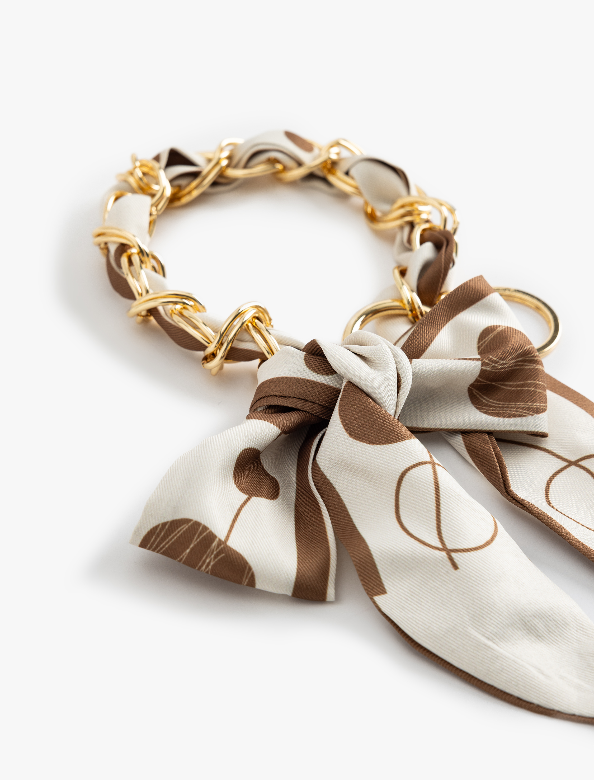  Kadın Metal Aksesuarlı Fiyonklu Desenli Anahtarlık