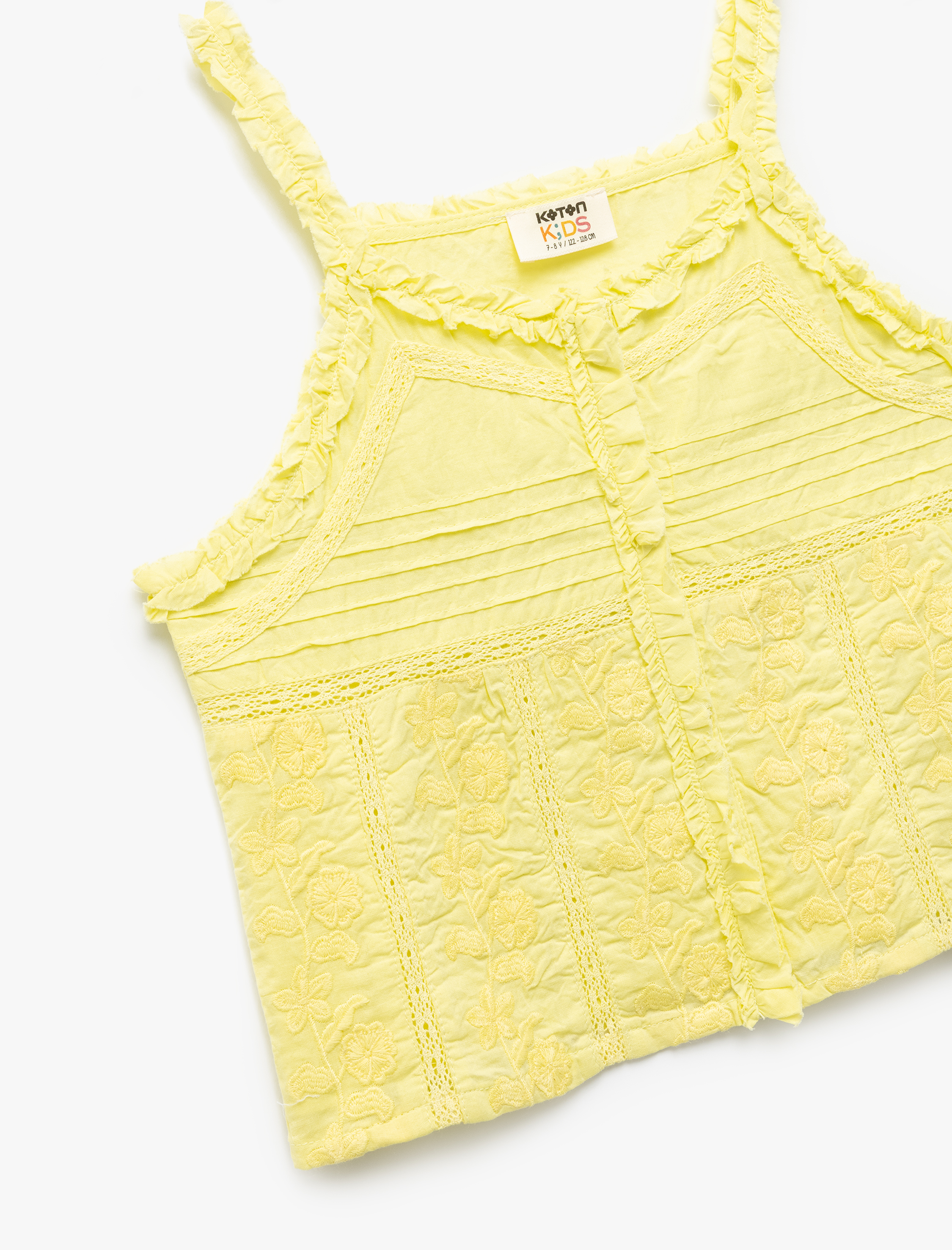  Kız Çocuk İnce Askılı Dokulu Fırfır Detaylı Düğmeli Bluz