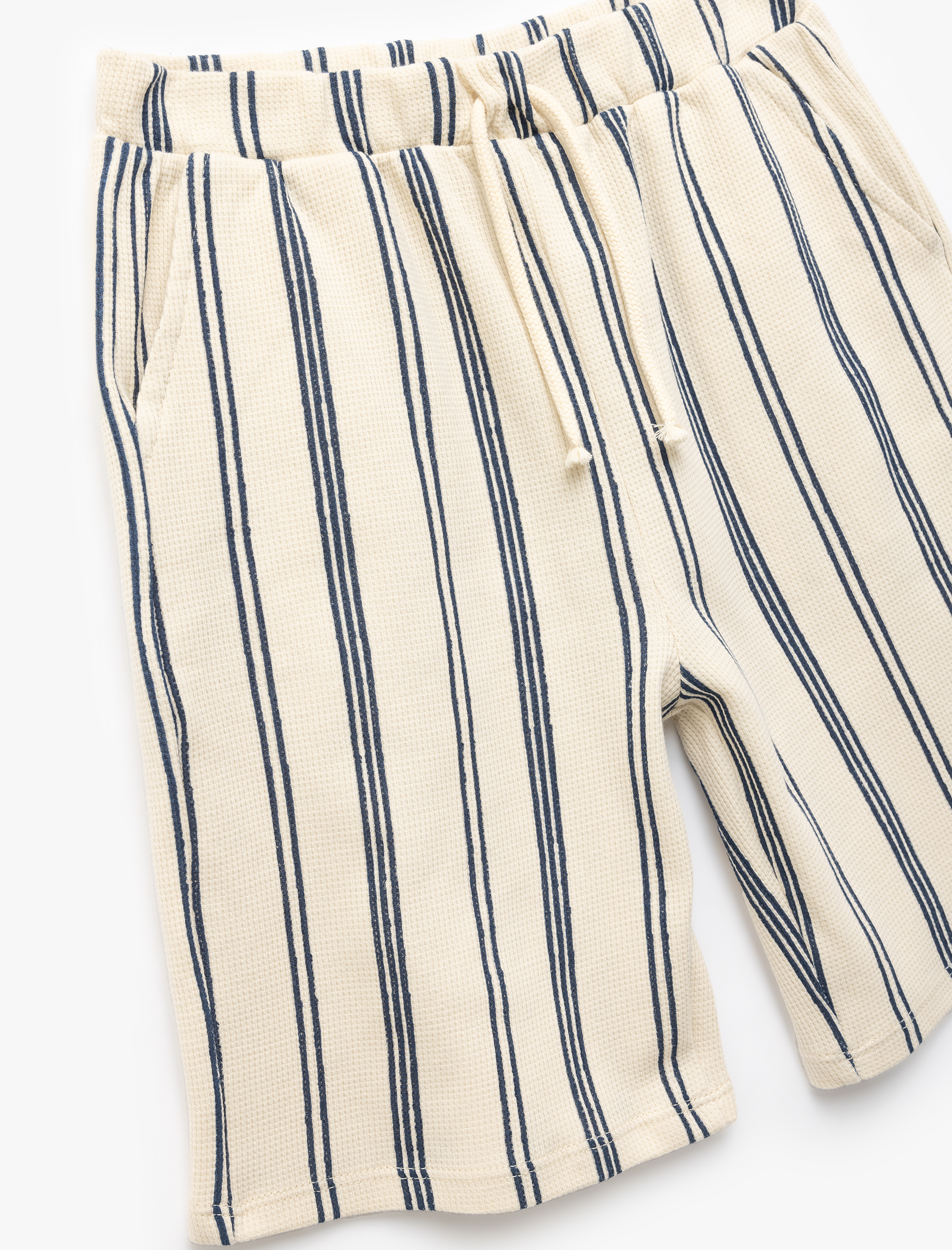  Erkek Çocuk Beli Bağcıklı Cep Detaylı Pamuklu Çizgili Şort