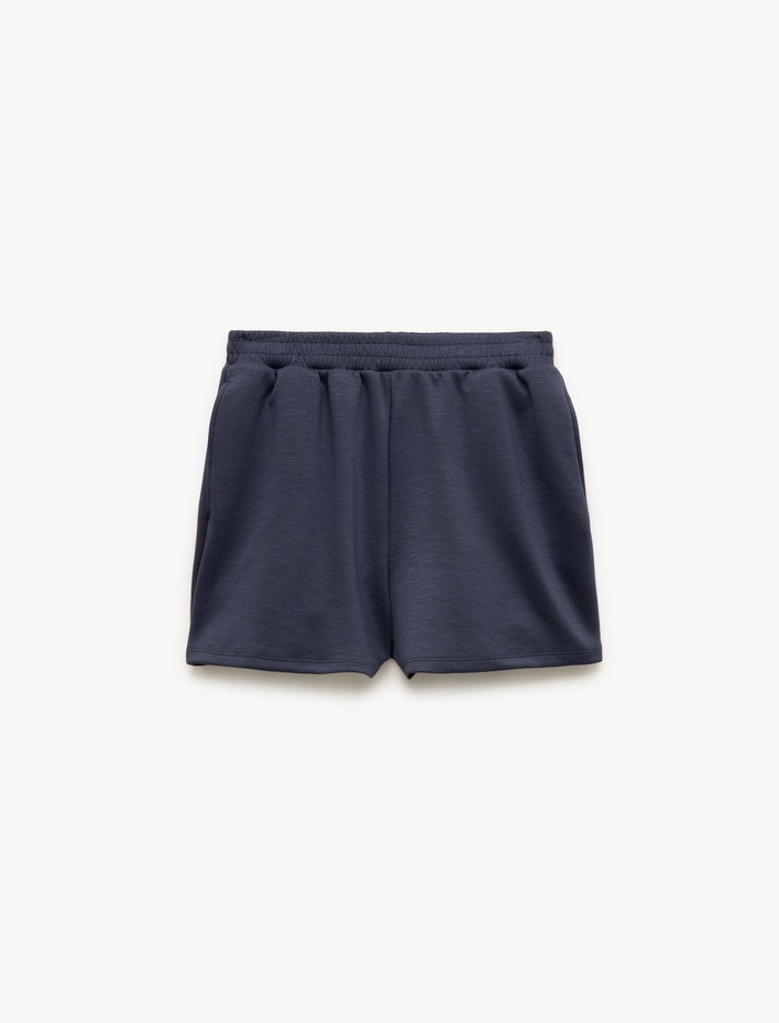  Viskon Karışımlı Kumaş Cepli Regular Fit Normal Bel Mini Şort