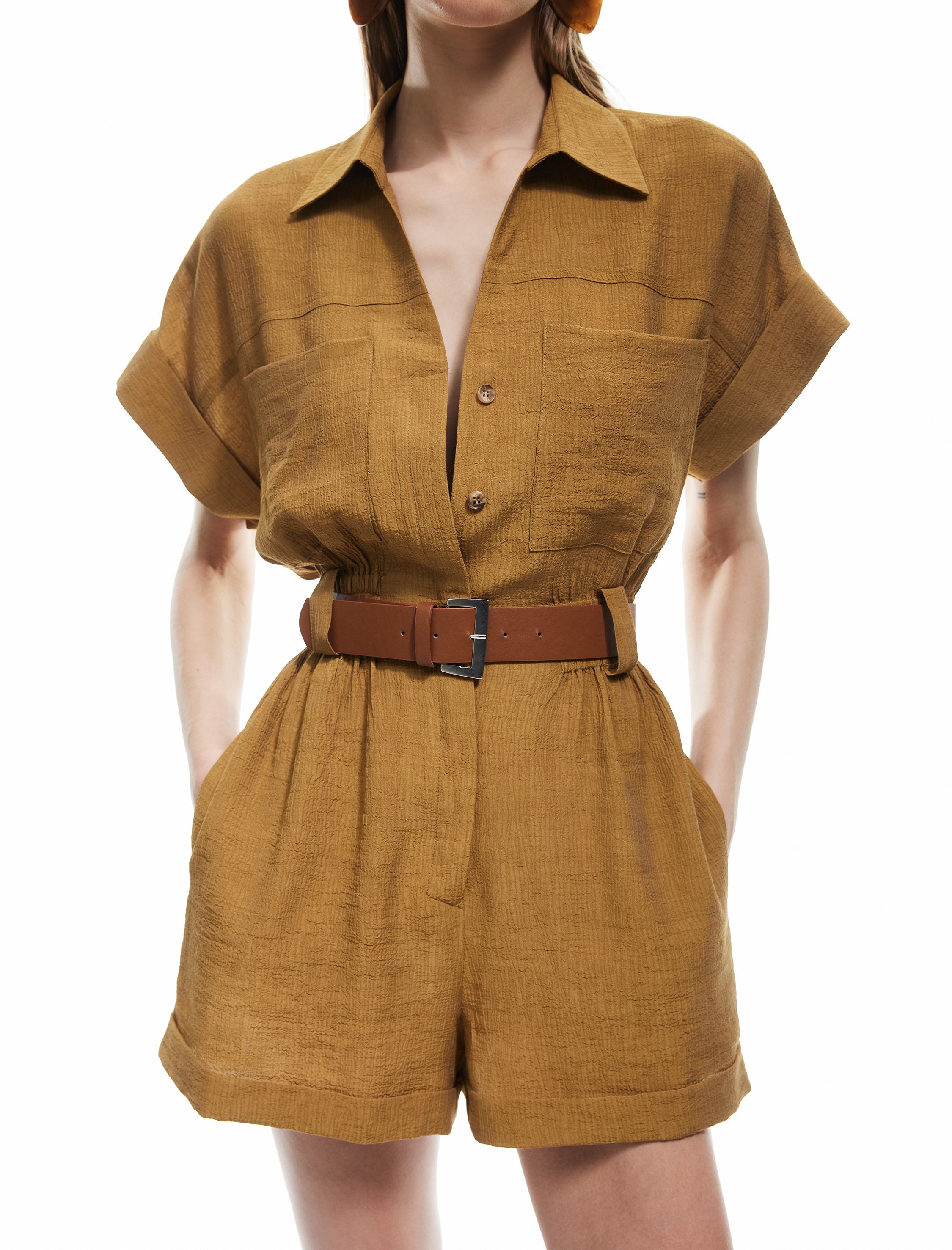 Koton X Sima Tarkan - Viskon Cepli Kemerli Kısa Kollu Şort Tulum