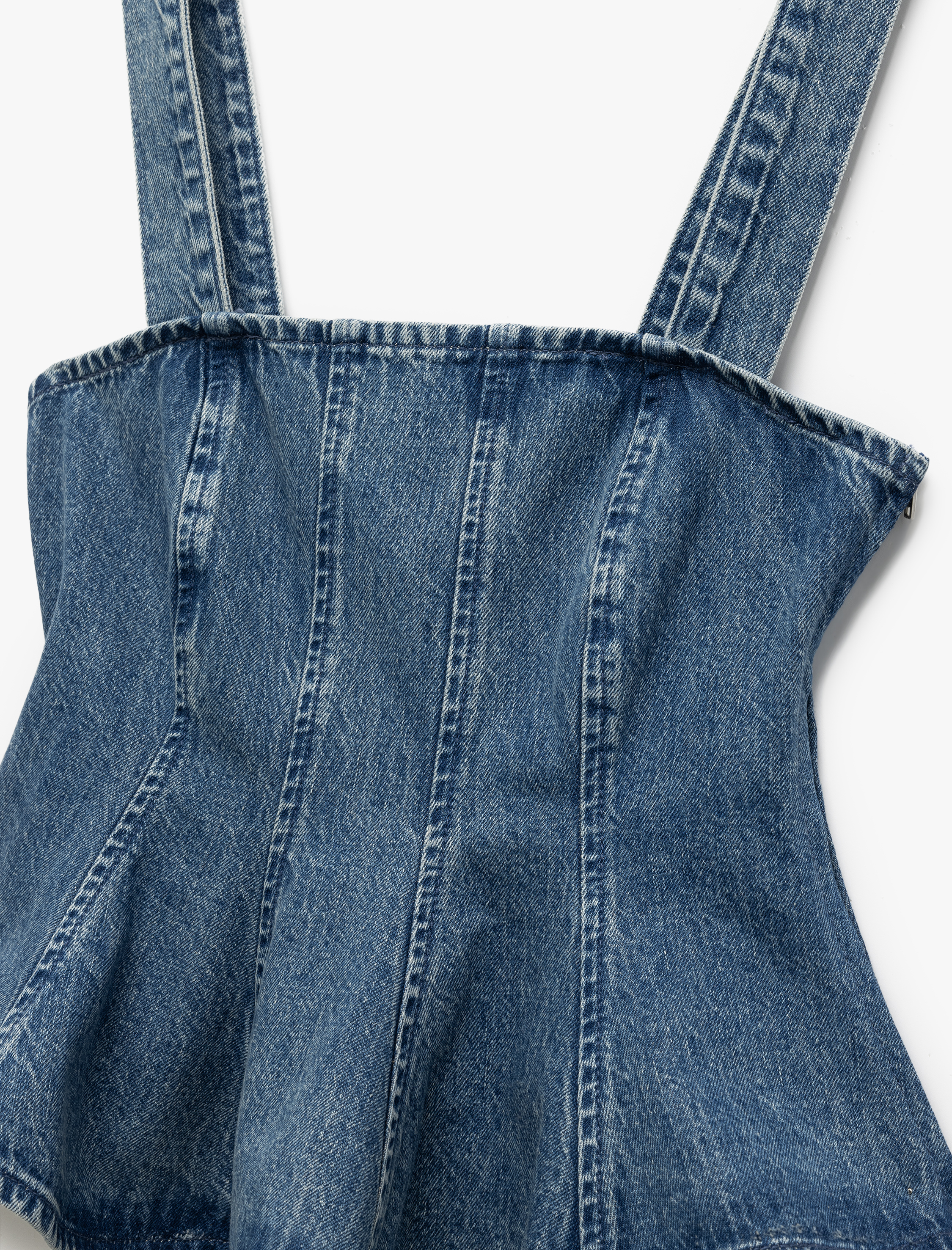   Koton X Sima Tarkan - Kalın Askılı Pileli Kare Yaka Dar Kalıp Volanlı Denim Bluz