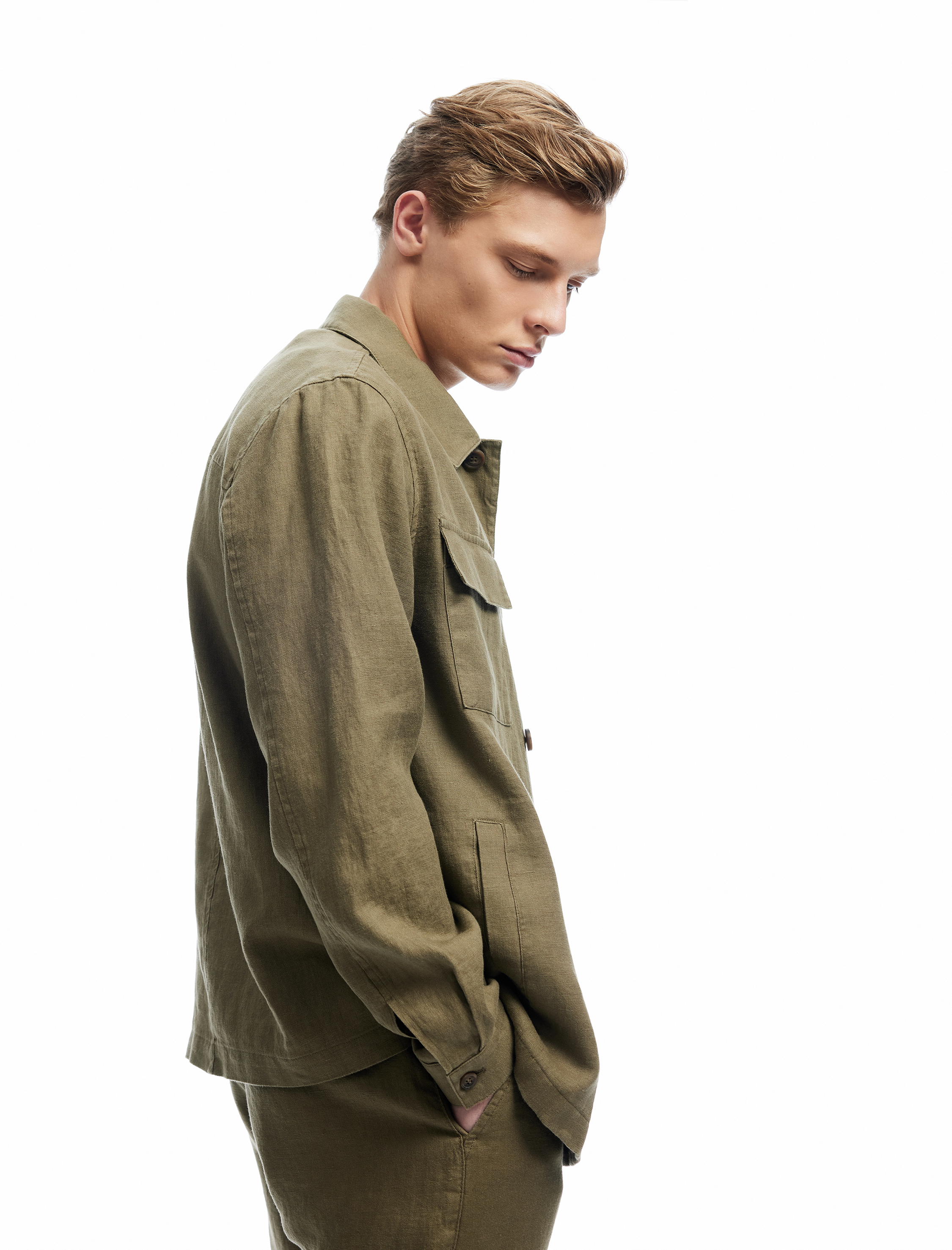   Uzun Kollu Kapaklı Cep Detaylı Regular Fit Klasik Yaka Keten Gömlek Ceket