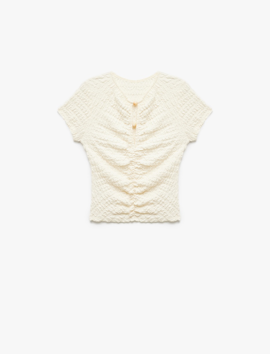   Koton X Şahika Ercümen - Slim Fit Kısa Kollu Boncuk Detaylı Bürümcük Kumaş Dokulu Tişört