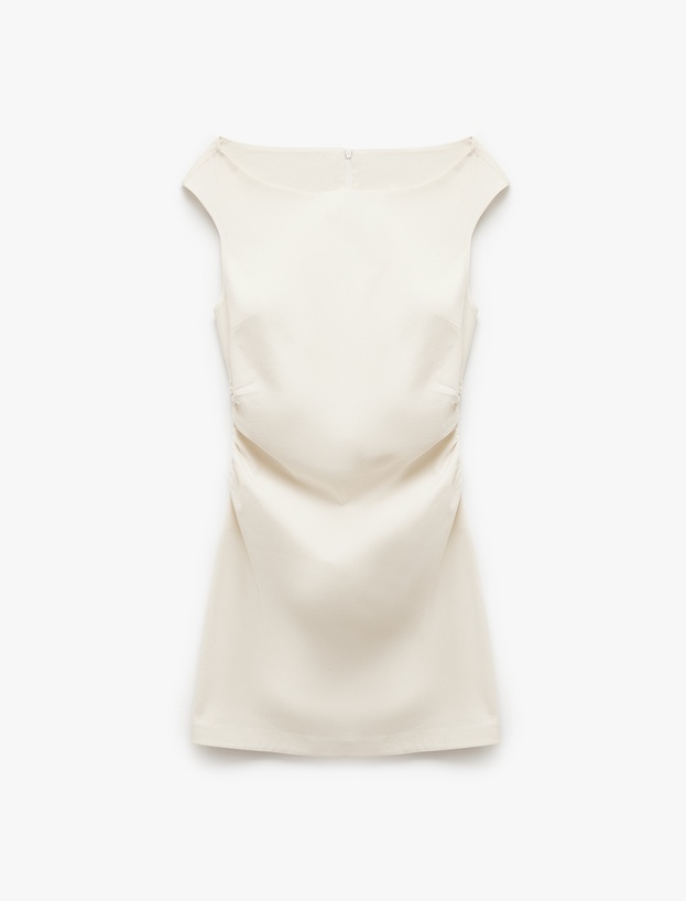 Koton X Şahika Ercümen - Drape Detaylı A Kesim Omuzu Açık Mini Elbise_2