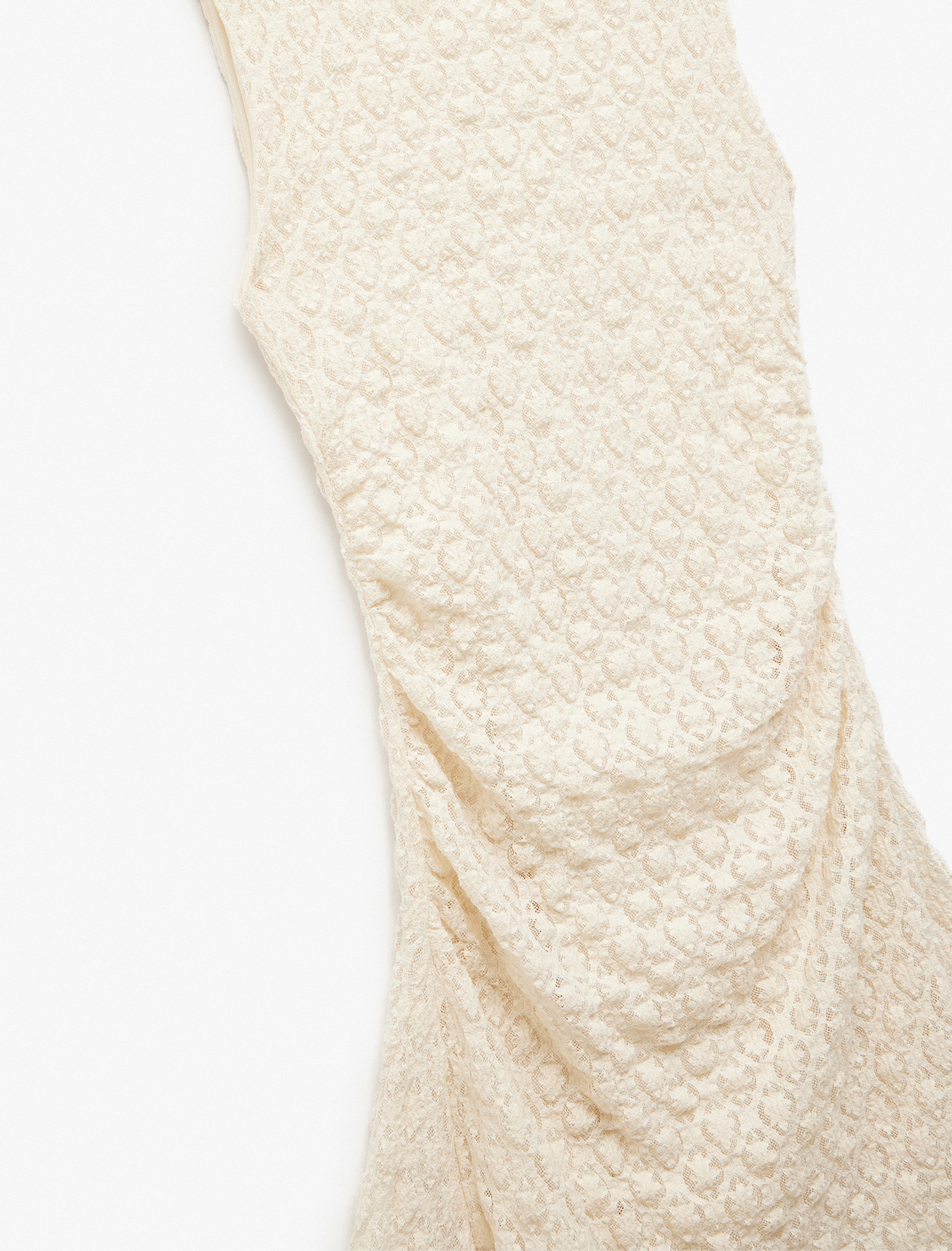   Koton X Şahika Ercümen - Kolsuz Astarlı Yuvarlak Yaka Asimetrik Mini Dantel Elbise