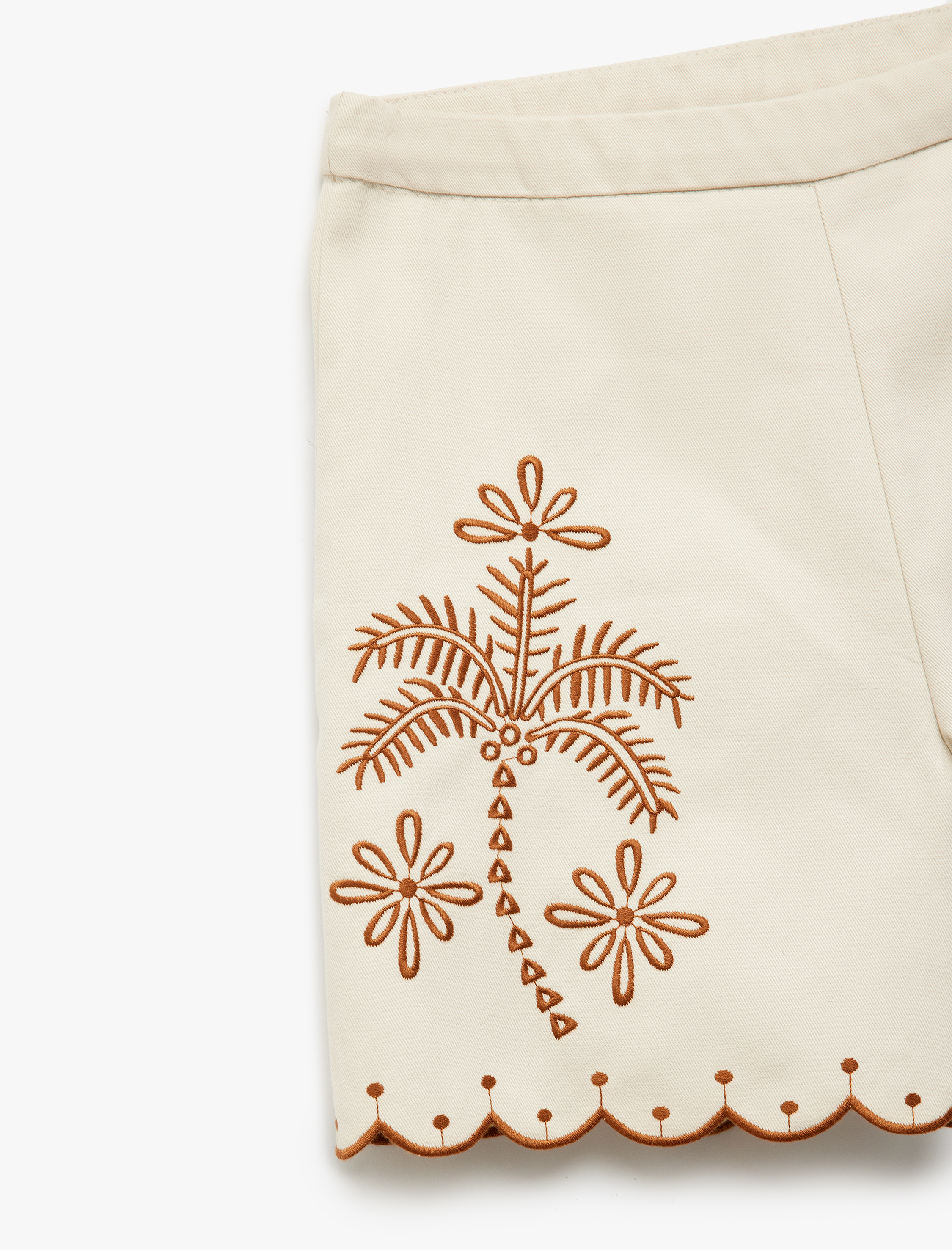  Kız Çocuk Palmiye Nakışlı Beli Lastikli Pamuklu Şort