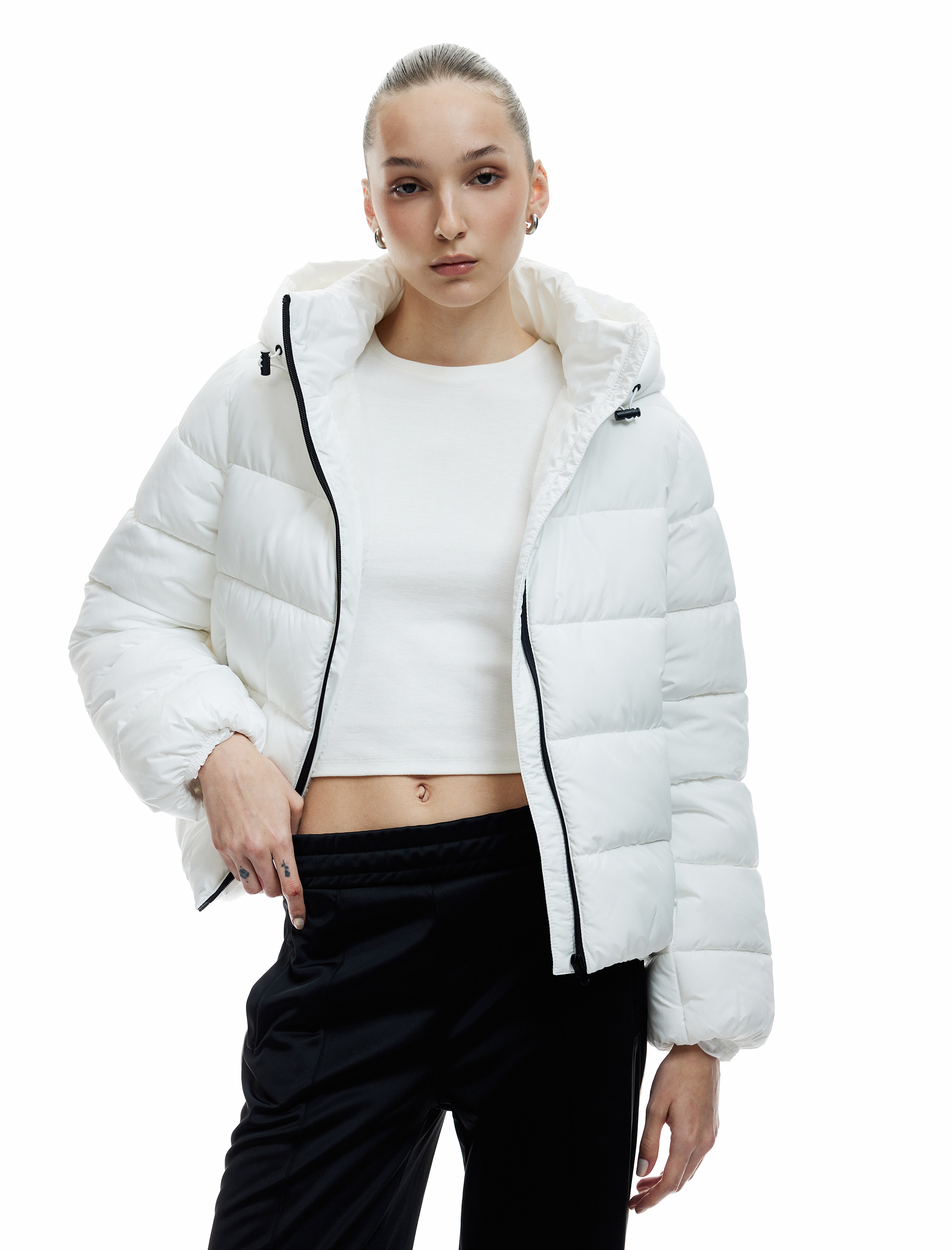   Kapüşonlu Uzun Kollu İçi Suni Kürklü Fermuarlı Cepli Şişme Mont