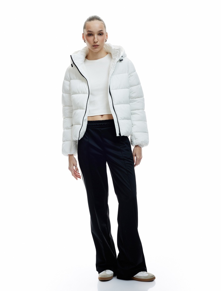  Kapüşonlu Uzun Kollu İçi Suni Kürklü Fermuarlı Cepli Şişme Mont